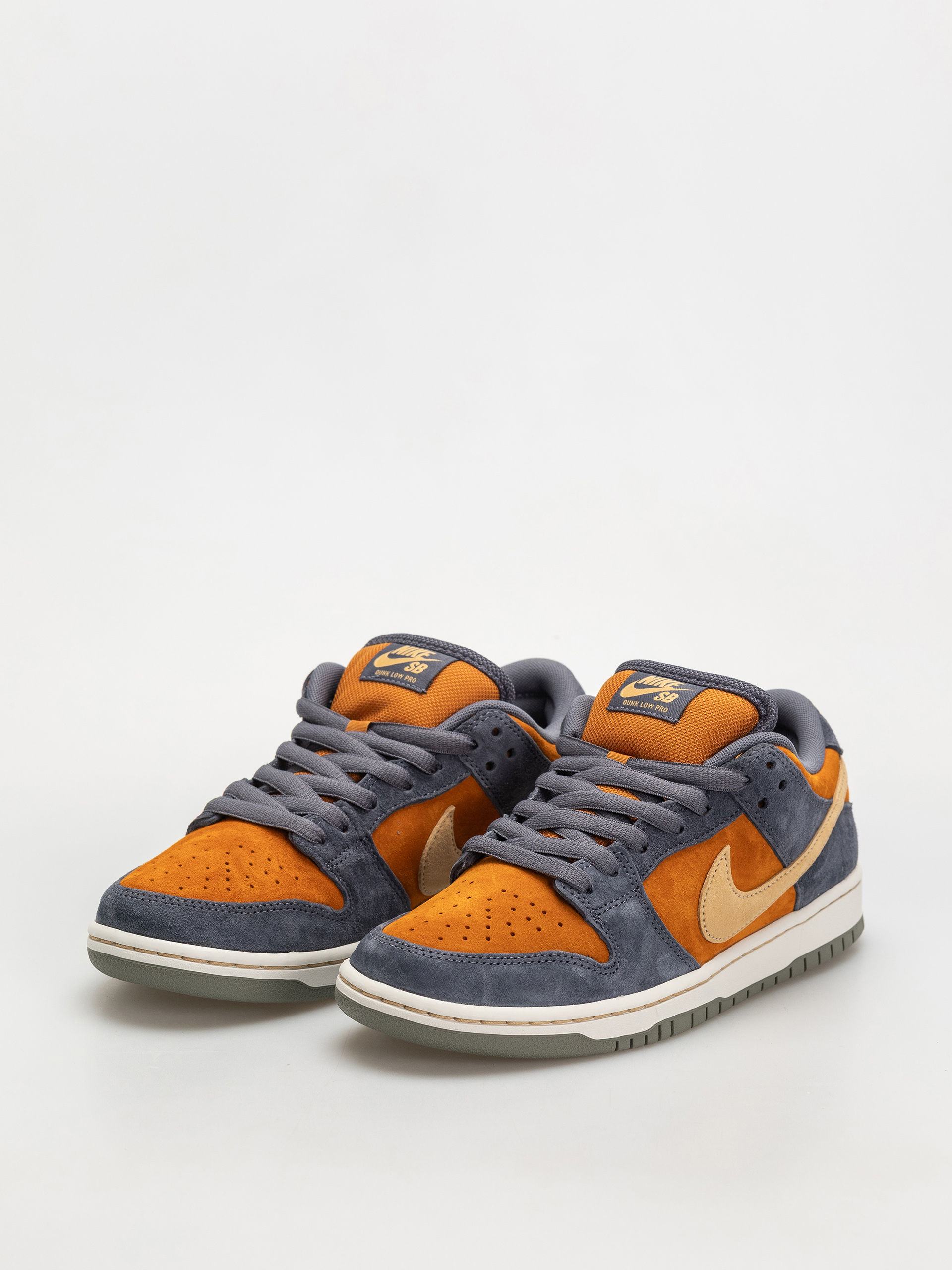 Buty Nike SB Dunk Low Pro (light carbon/sesame monarch summit white)