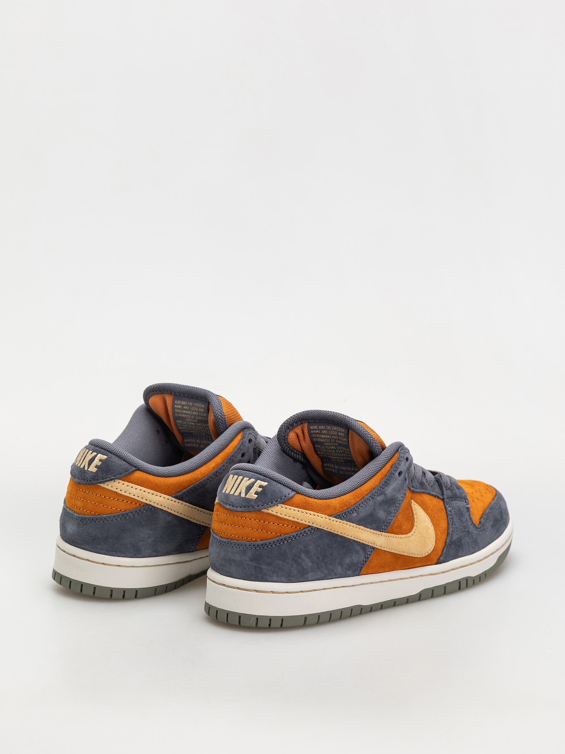 Buty Nike SB Dunk Low Pro (light carbon/sesame monarch summit white)