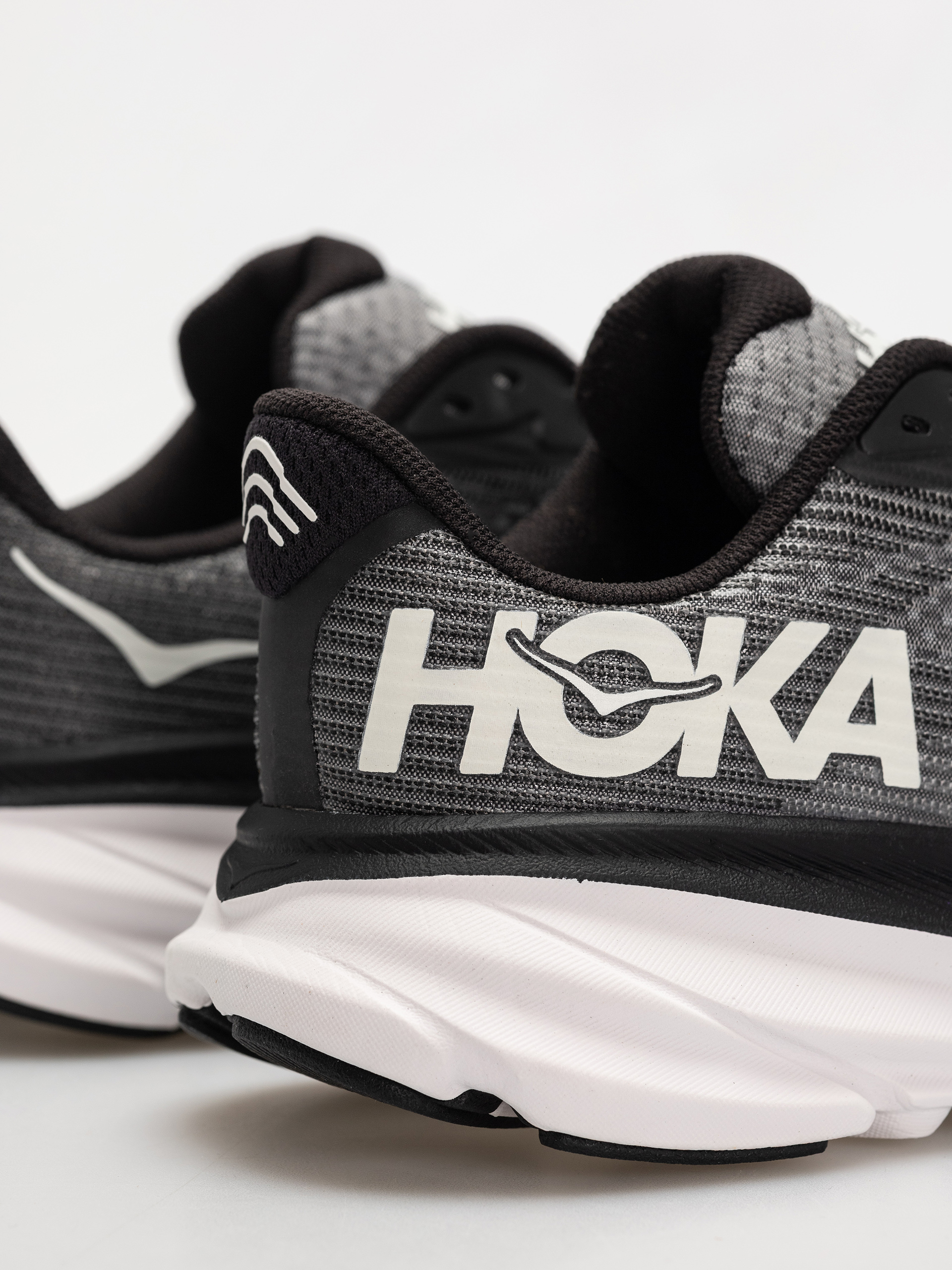 Buty Hoka Clifton 9 JR (black/white)