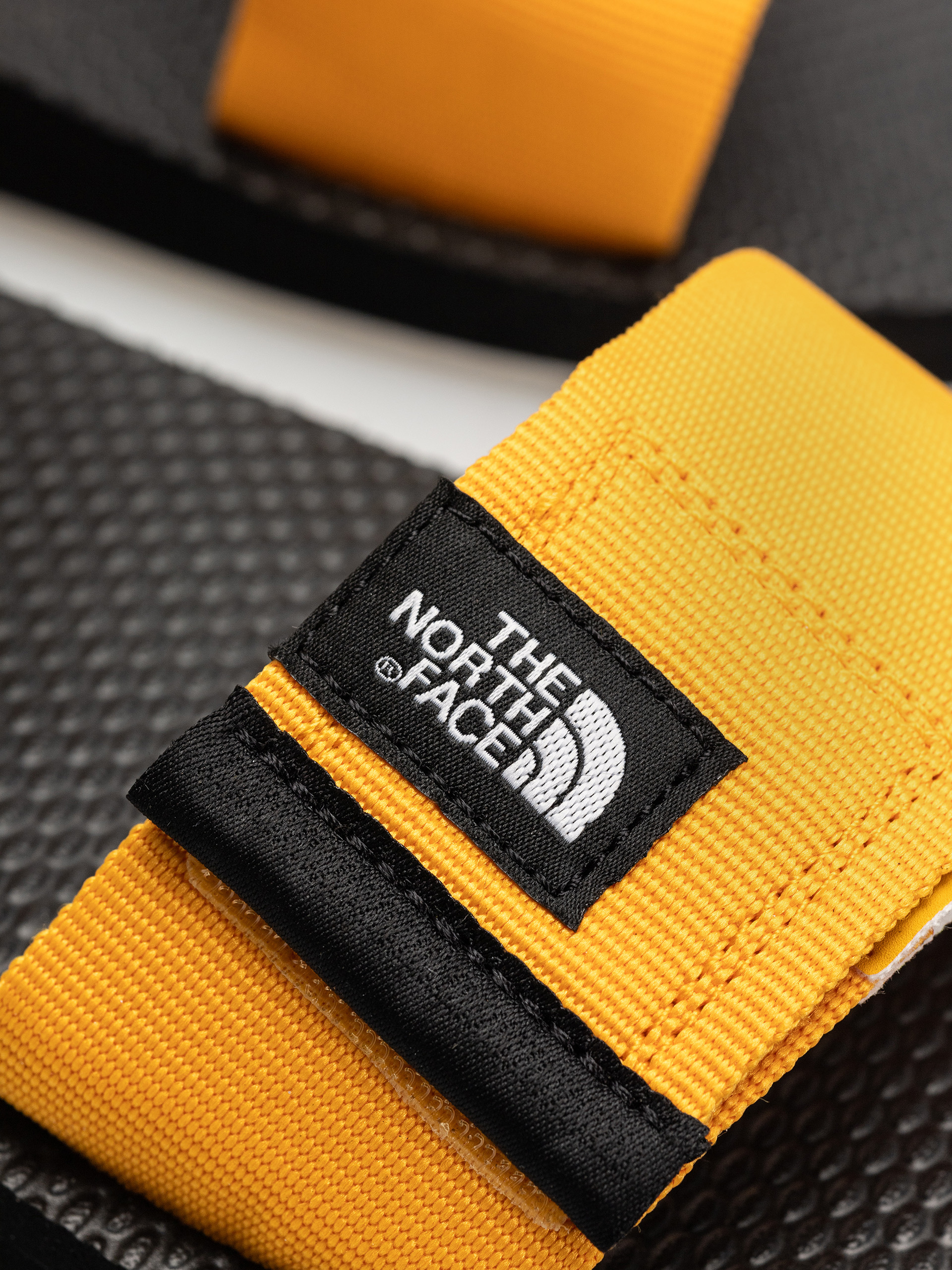 Sandały The North Face Skeena II (summit gold/tnf black)