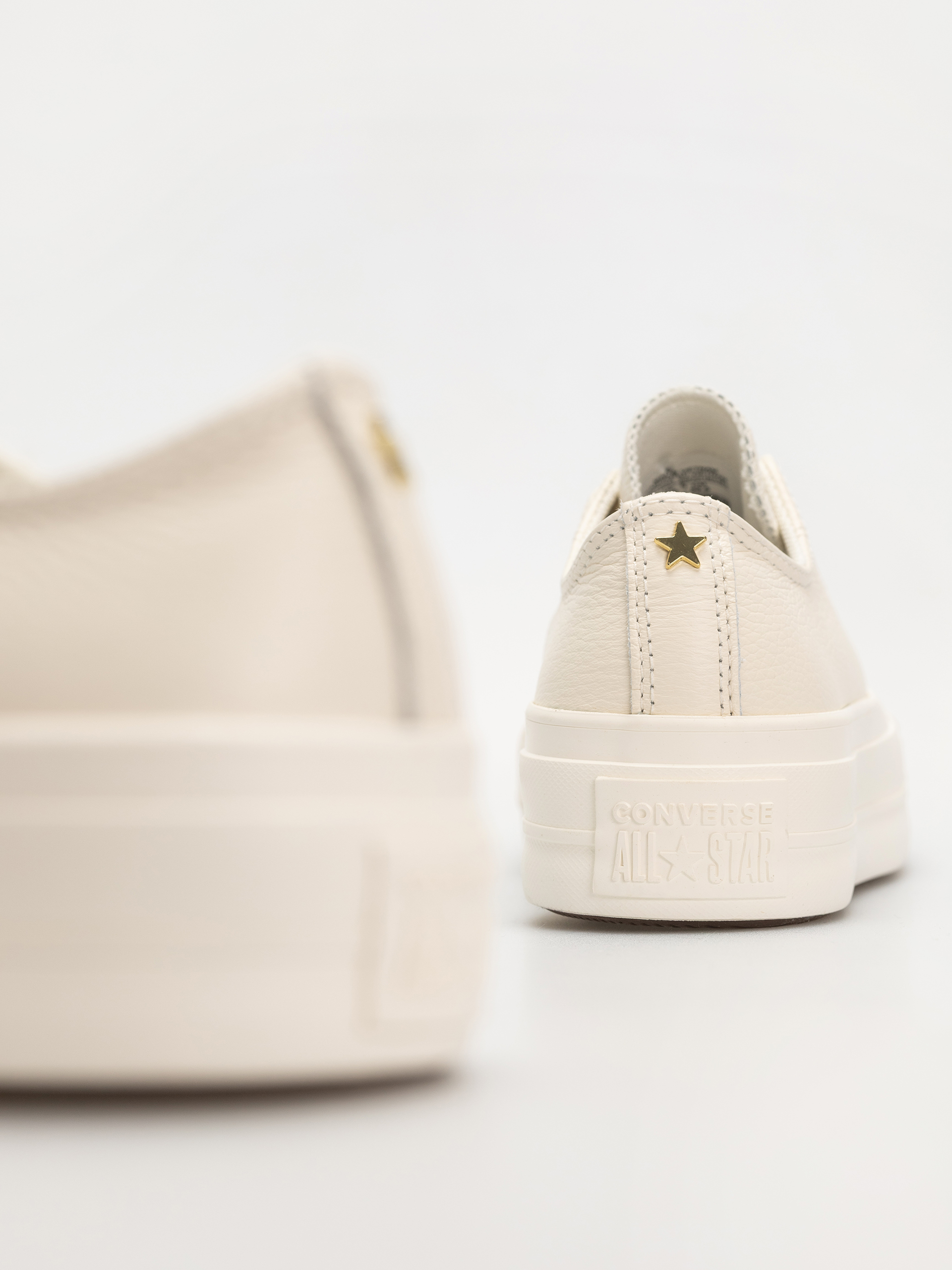 Trampki Converse Chuck Taylor All Star Lift Ox Wmn (egret/egret/gold)