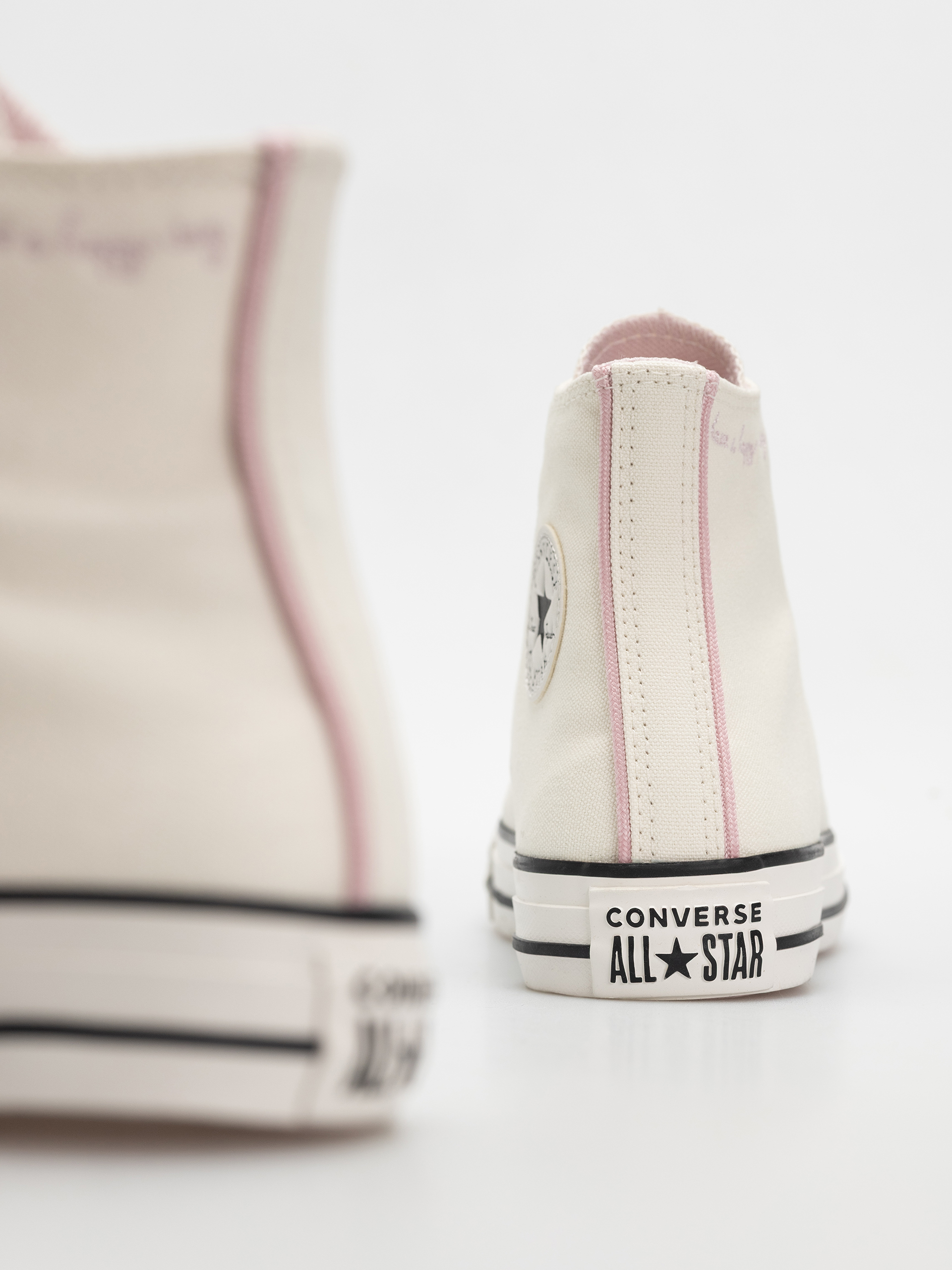 Trampki Converse Chuck Taylor All Star Hi Wmn (egret/summit pink/black)