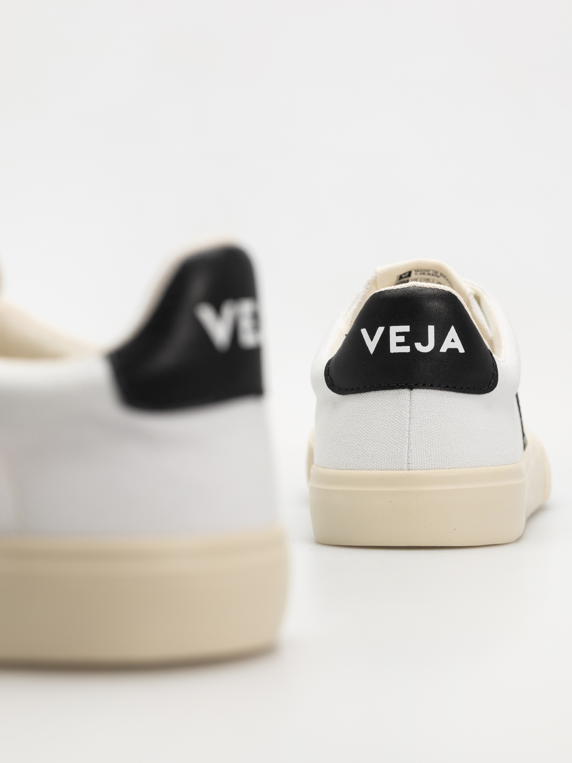Buty Veja Campo Canvas Wmn (white black)