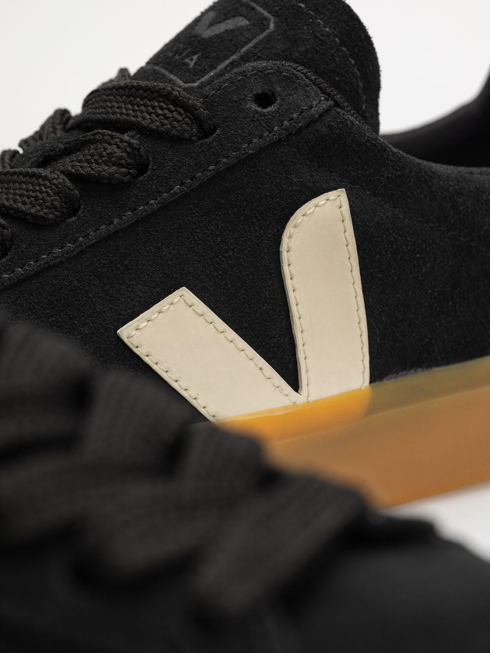 Buty Veja Campo Bold Wmn (black pierre)