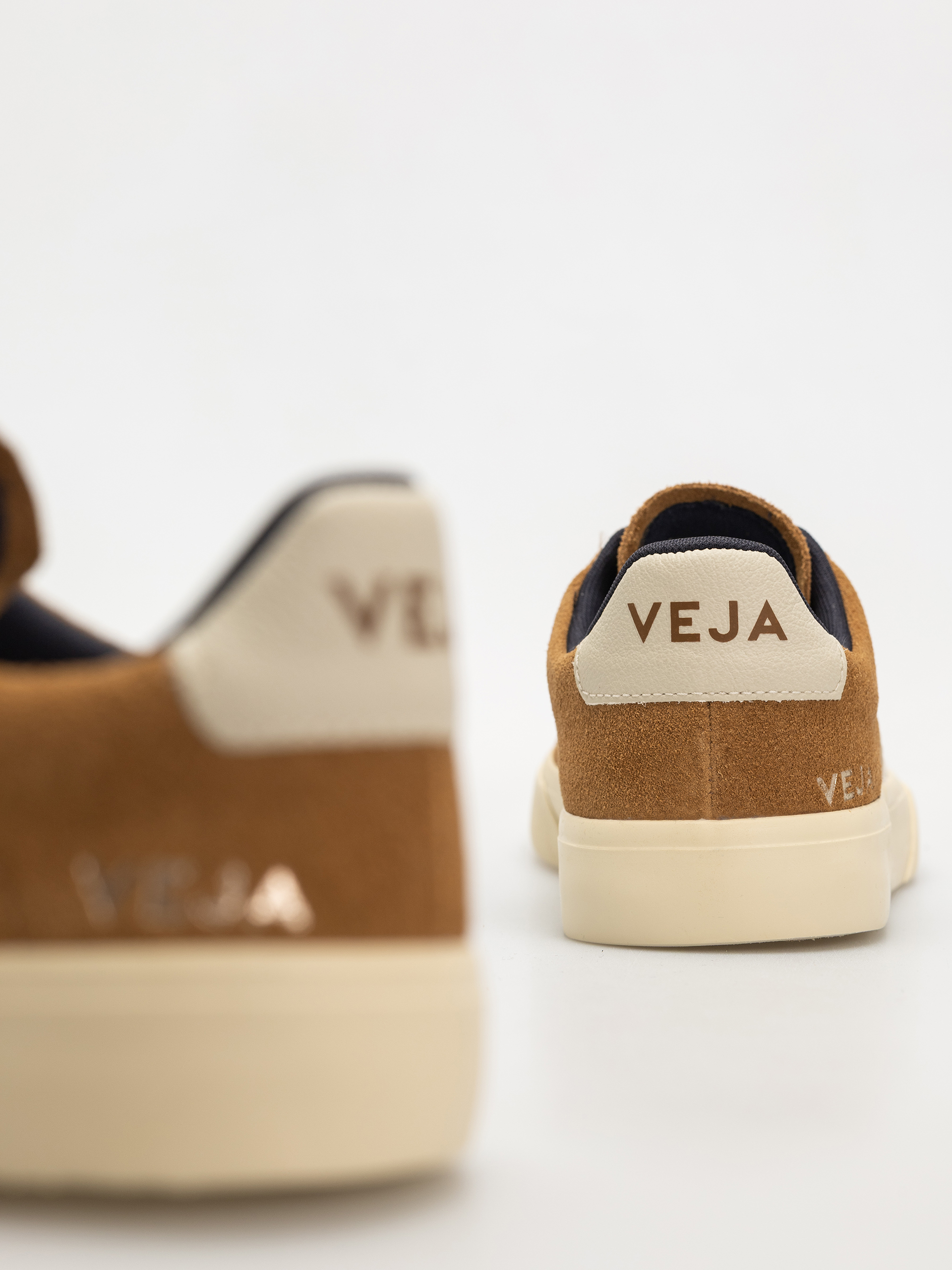 Buty Veja Campo Bold Wmn (camel pierre)