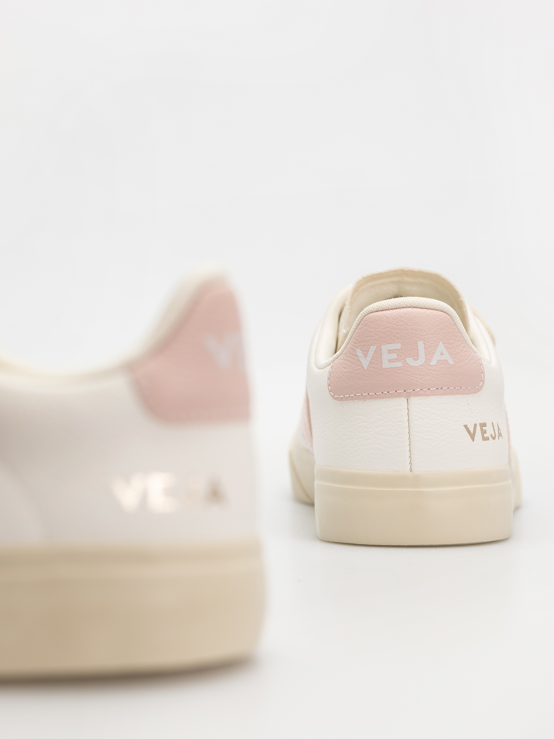 Buty Veja Recife Logo Wmn (extra white petale)