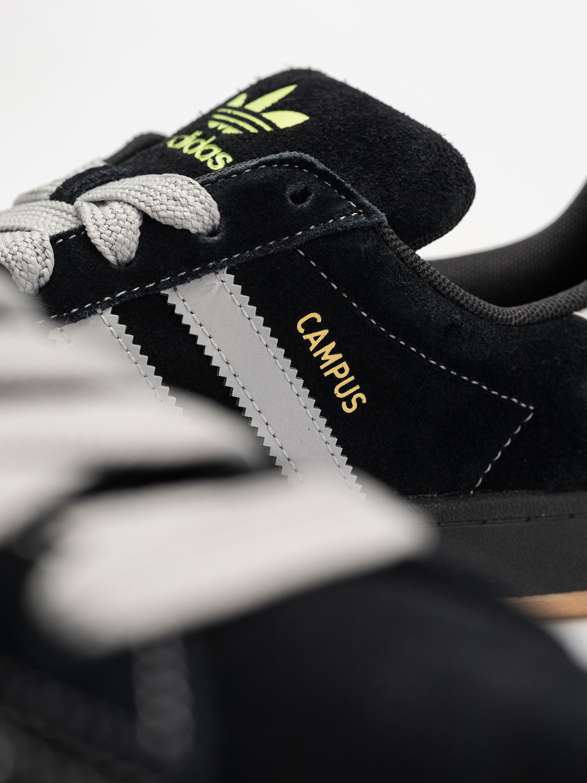 Buty adidas Campus Adv (cblack/gretwo/goldmt)