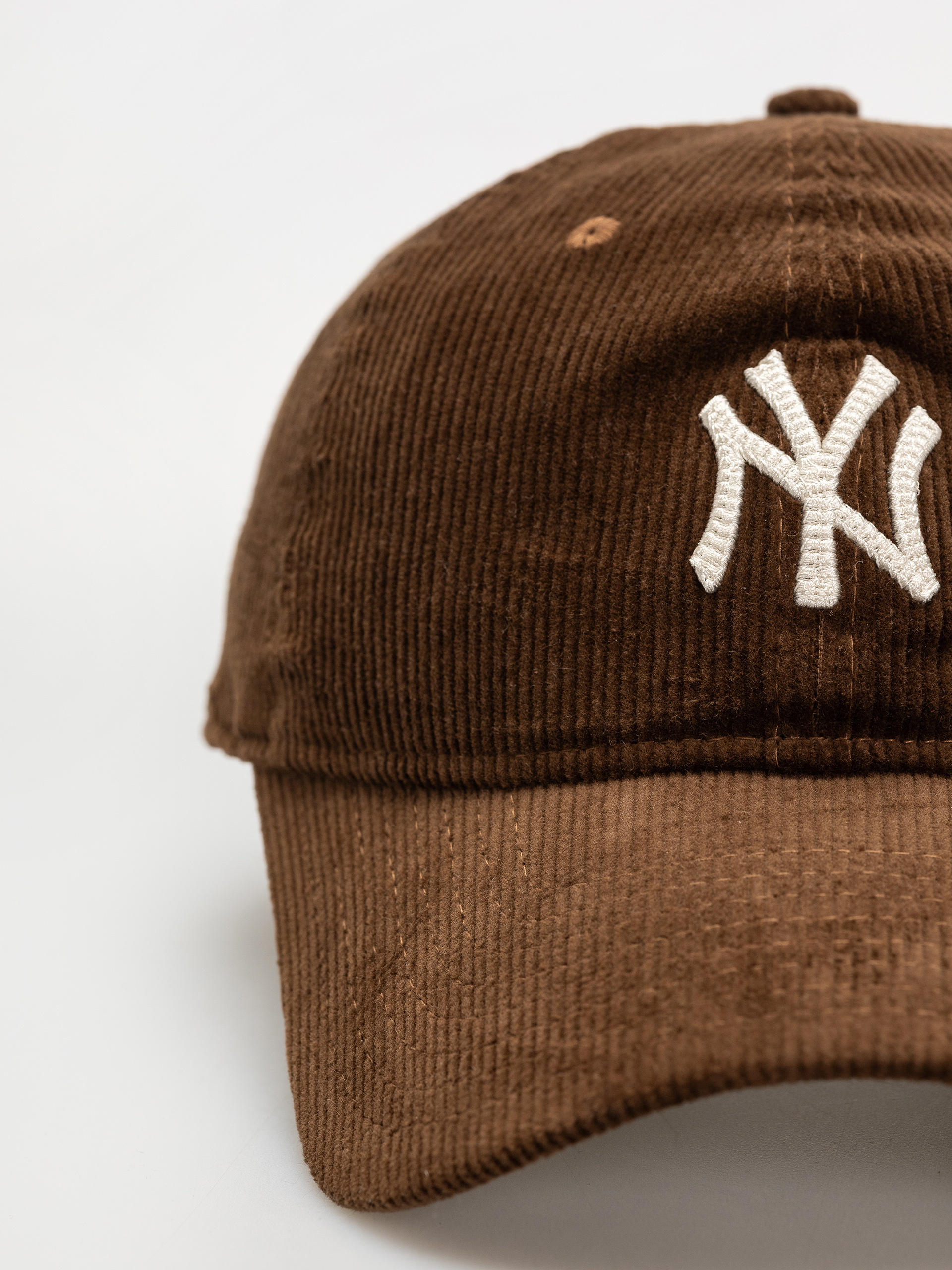 Czapka z daszkiem New Era Premium Cord 9Twenty New York Yankees (dark brown)