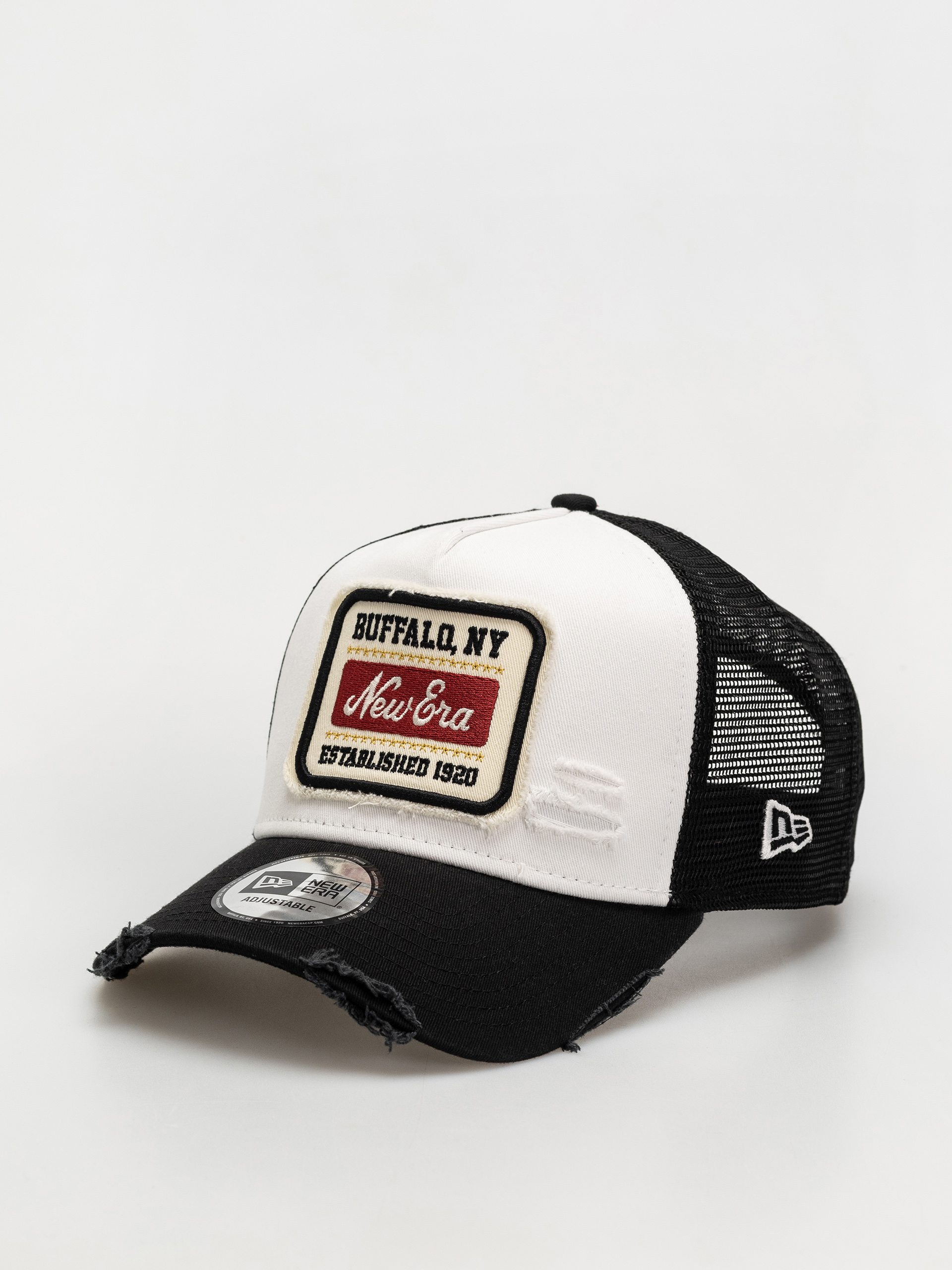 Czapka z daszkiem New Era Patch Distress Trucker (white)