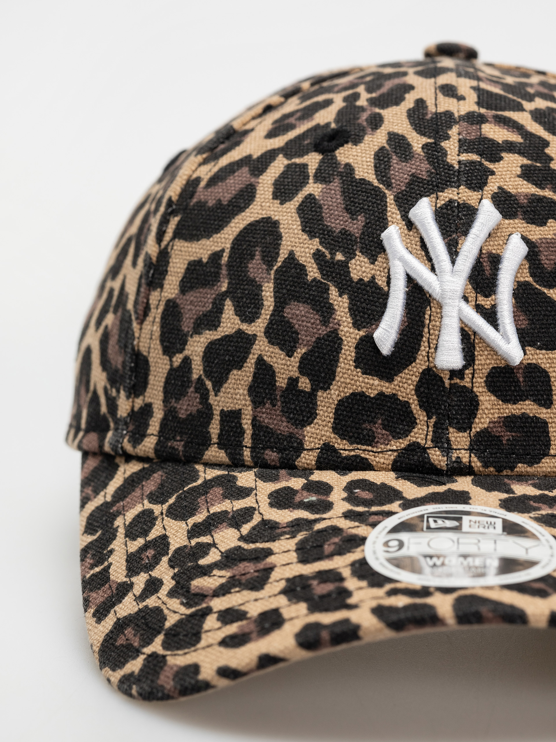 Czapka z daszkiem New Era Leopard 9Forty New York Yankees Wmn (black)
