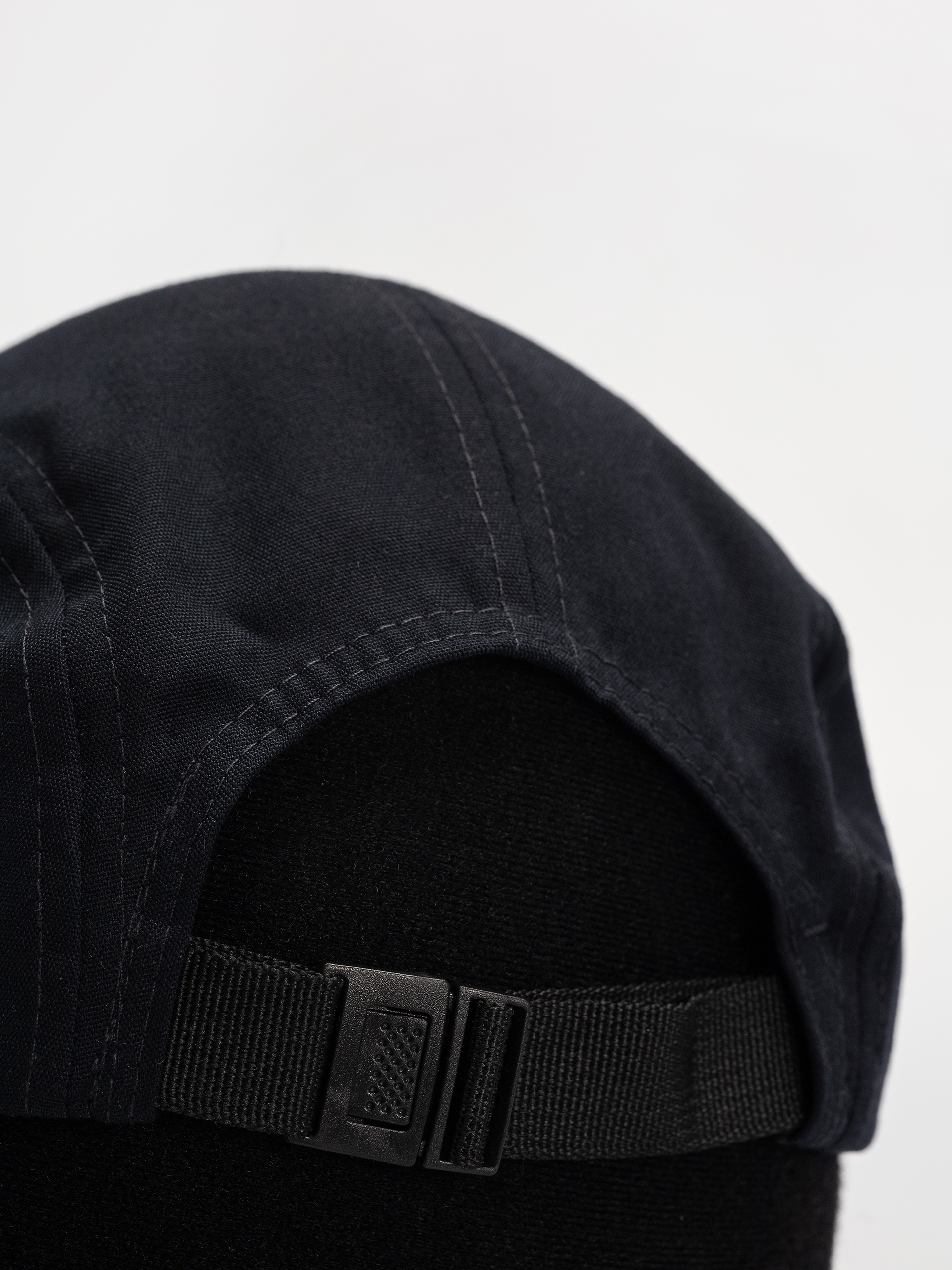 Czapka z daszkiem New Era Sustainab League Essential Camper Red Bull F1 (dk blue)