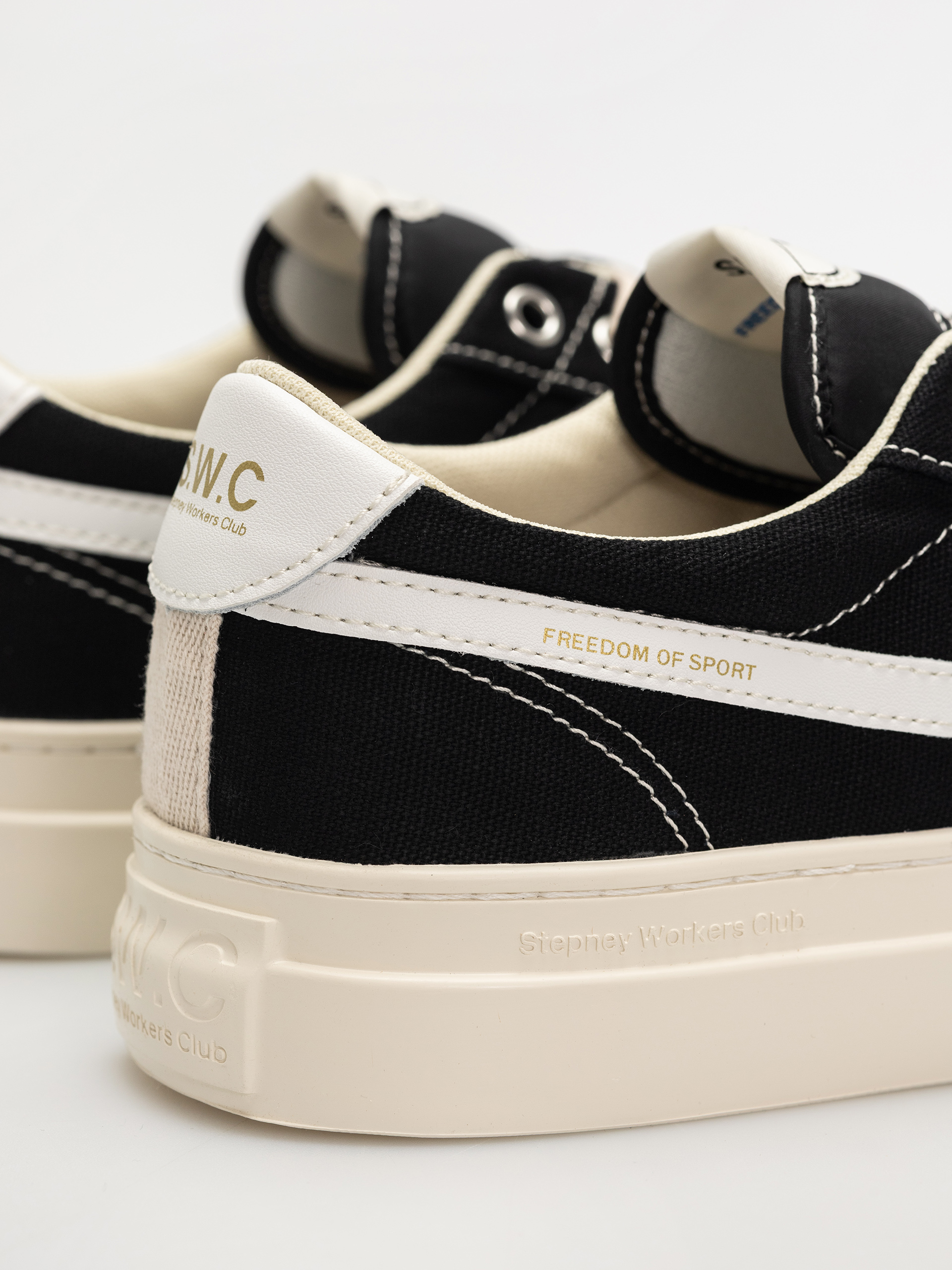 Buty Stepney Workers Club Dellow S-Strike Cup (black white)