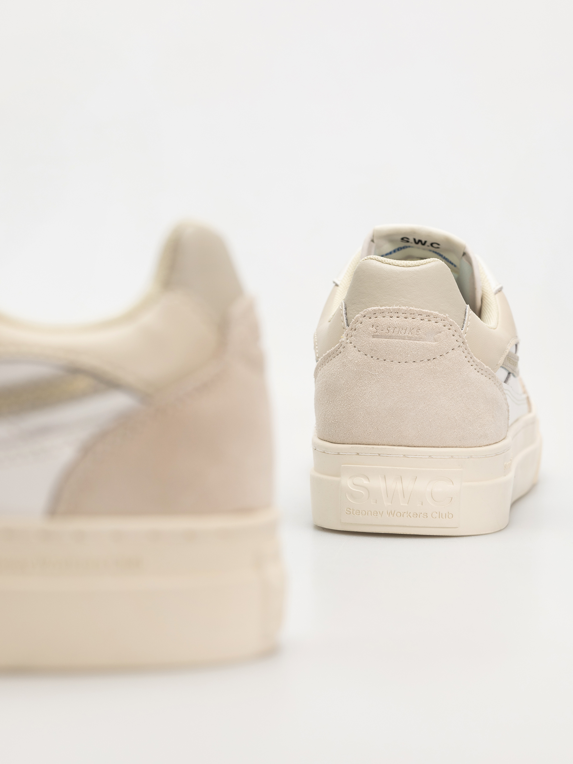 Buty Stepney Workers Club Pearl S-Strike (spring white)