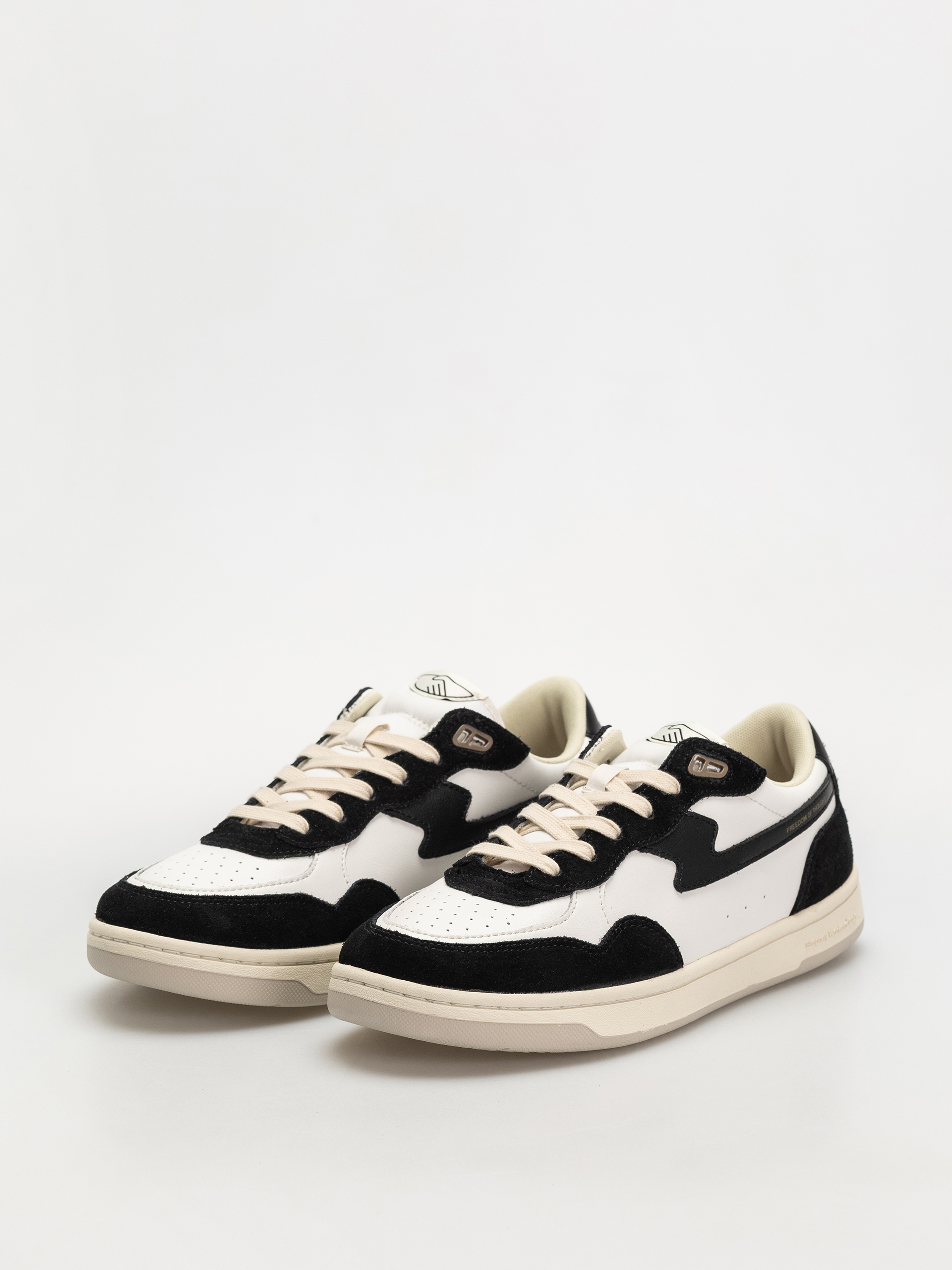 Buty Stepney Workers Club Pro Cup 01 S-Strike (black white)