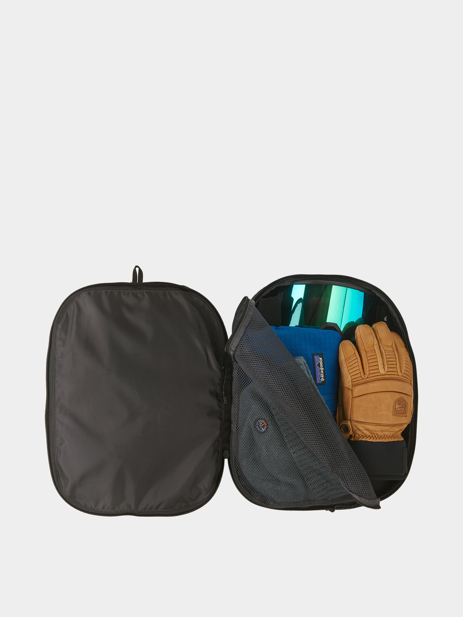 Kosmetyczka Patagonia Black Hole Cube 14L (black)