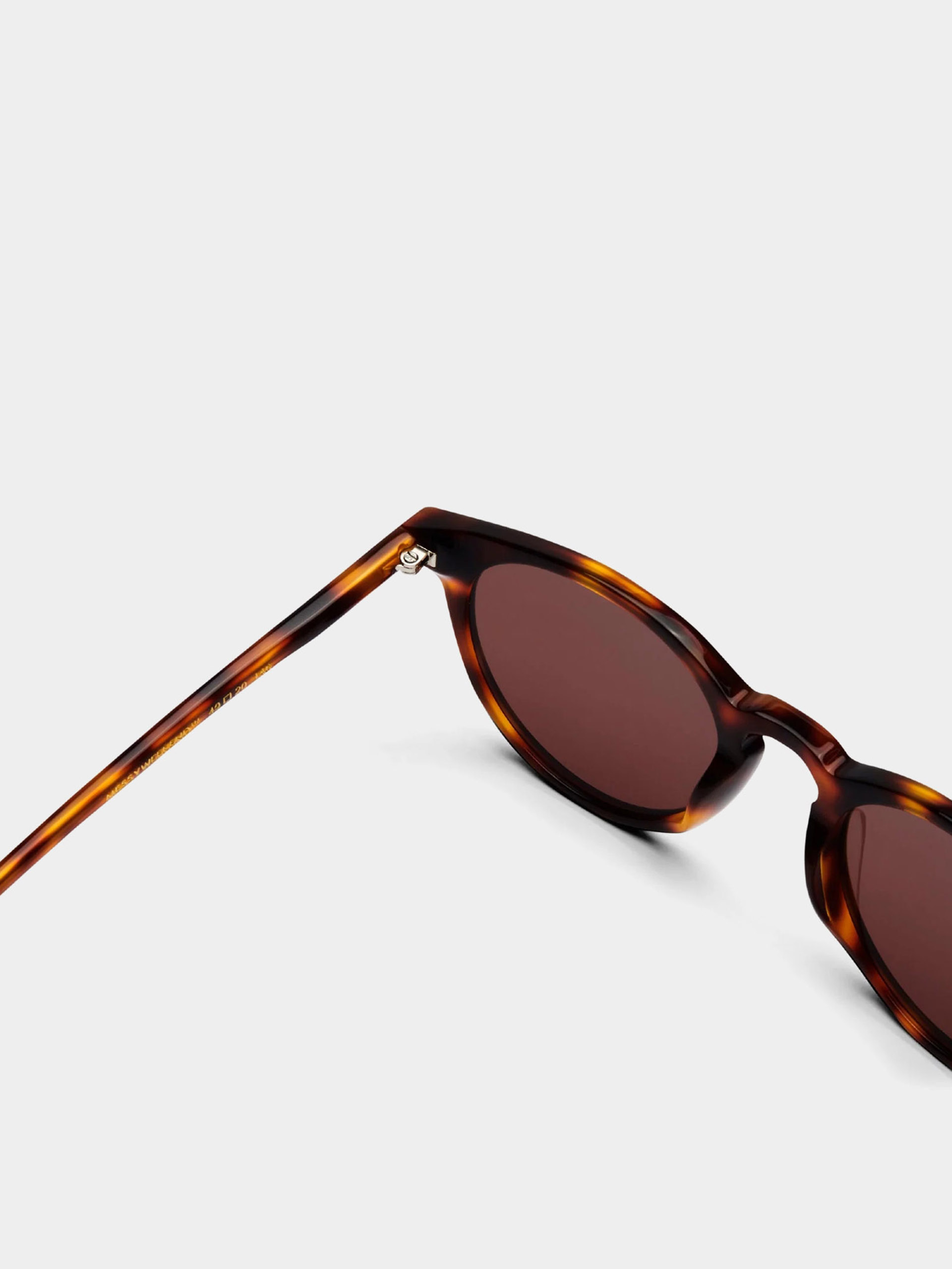 Okulary przeciwsłoneczne MessyWeekend New Depp (tortoise/brown)