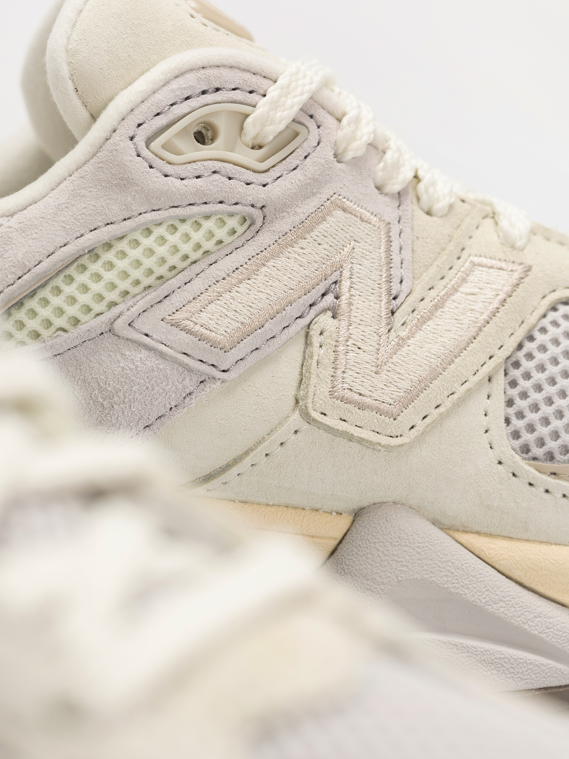 Buty New Balance 9060 (mineral)