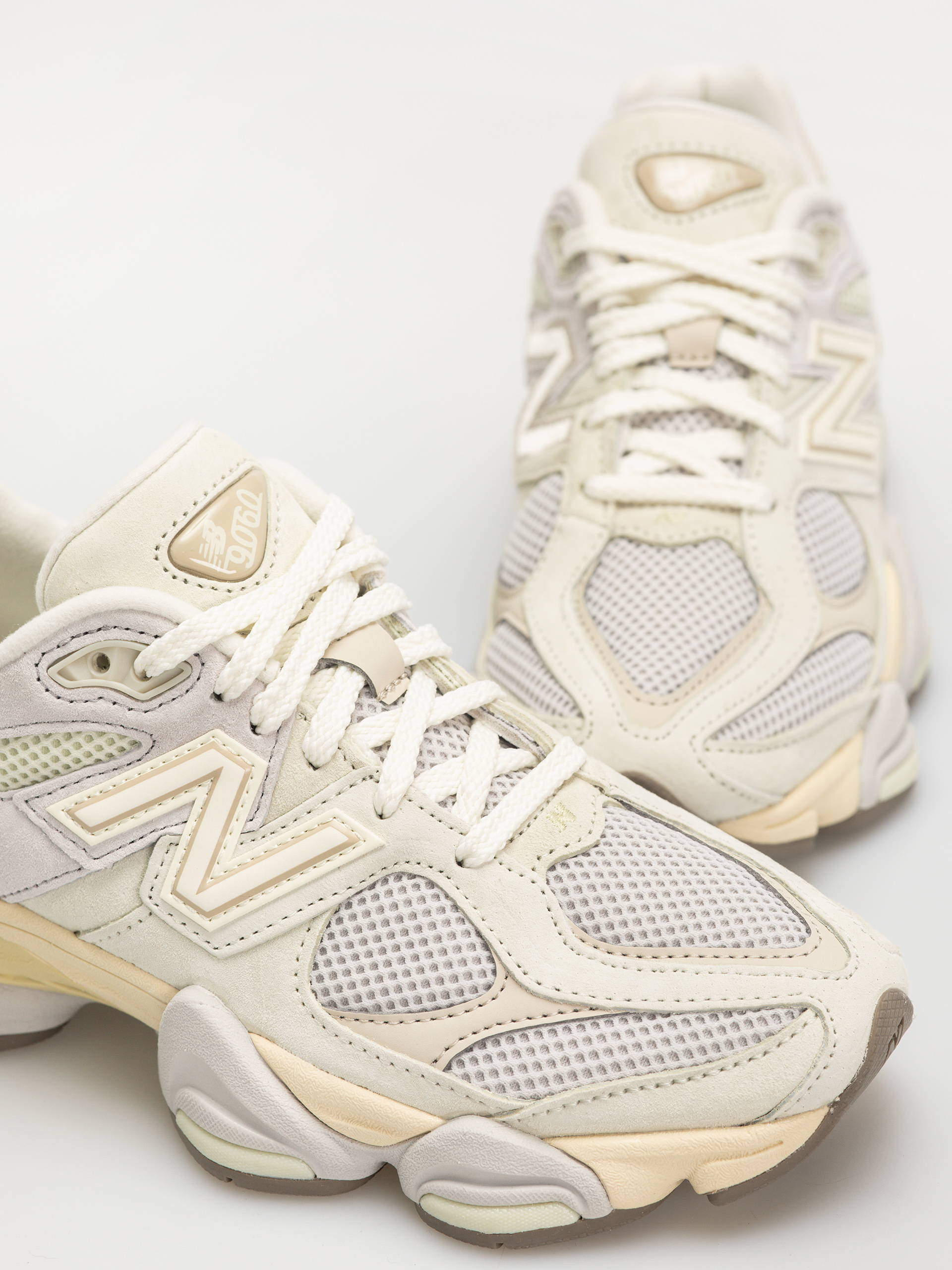 Buty New Balance 9060 (mineral)