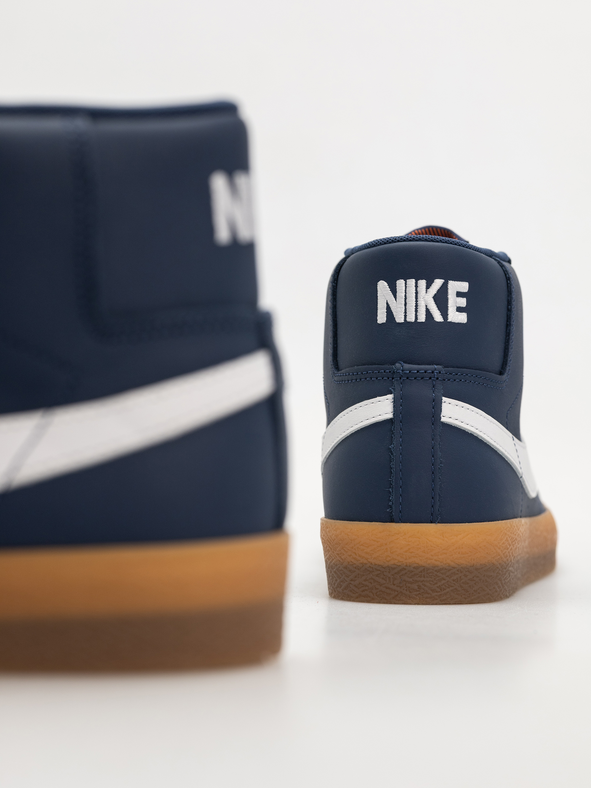 Buty Nike SB Zoom Blazer Mid Iso (navy/white navy gum light brown)