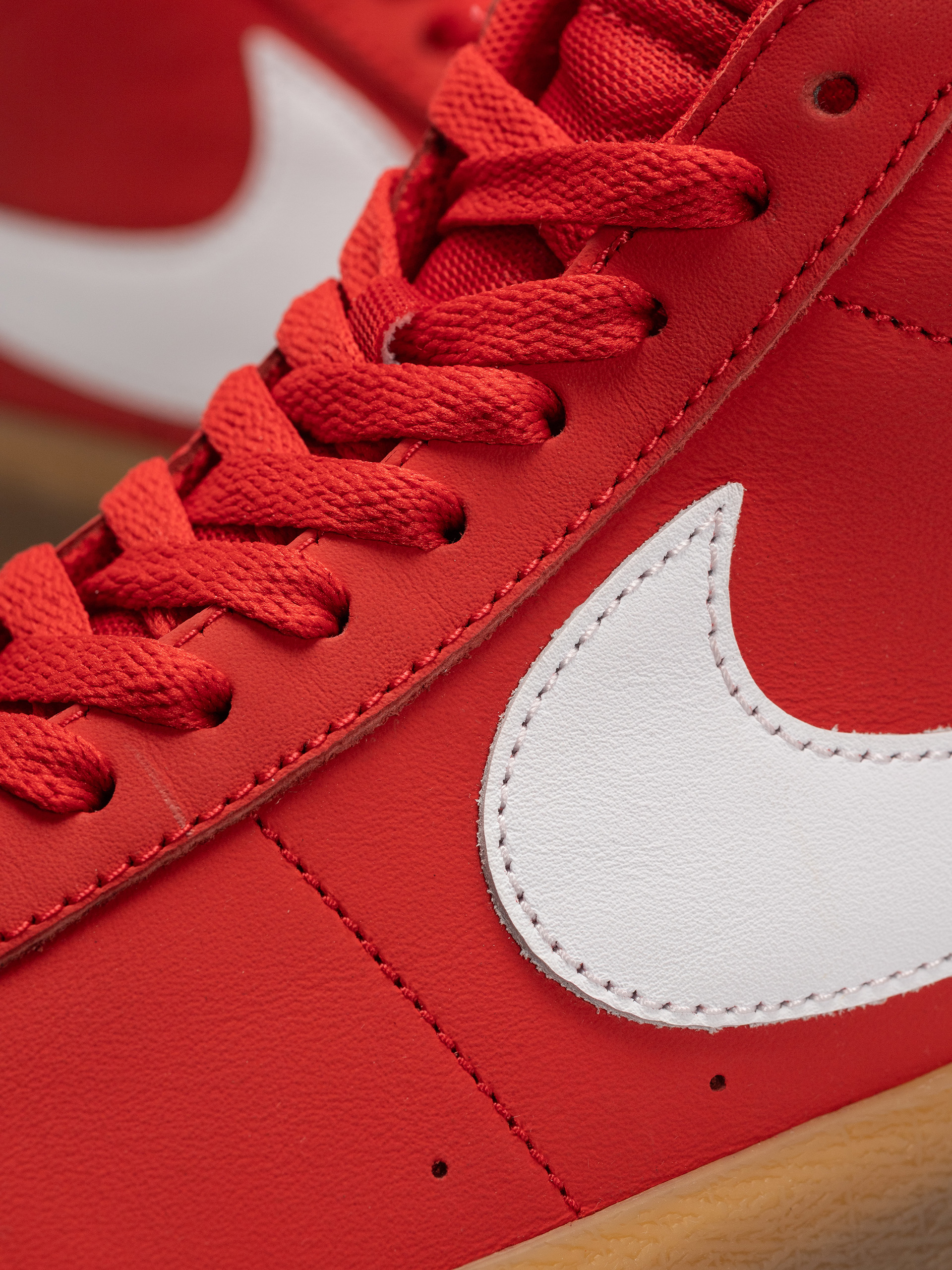 Buty Nike SB Zoom Blazer Mid (university red/white white)