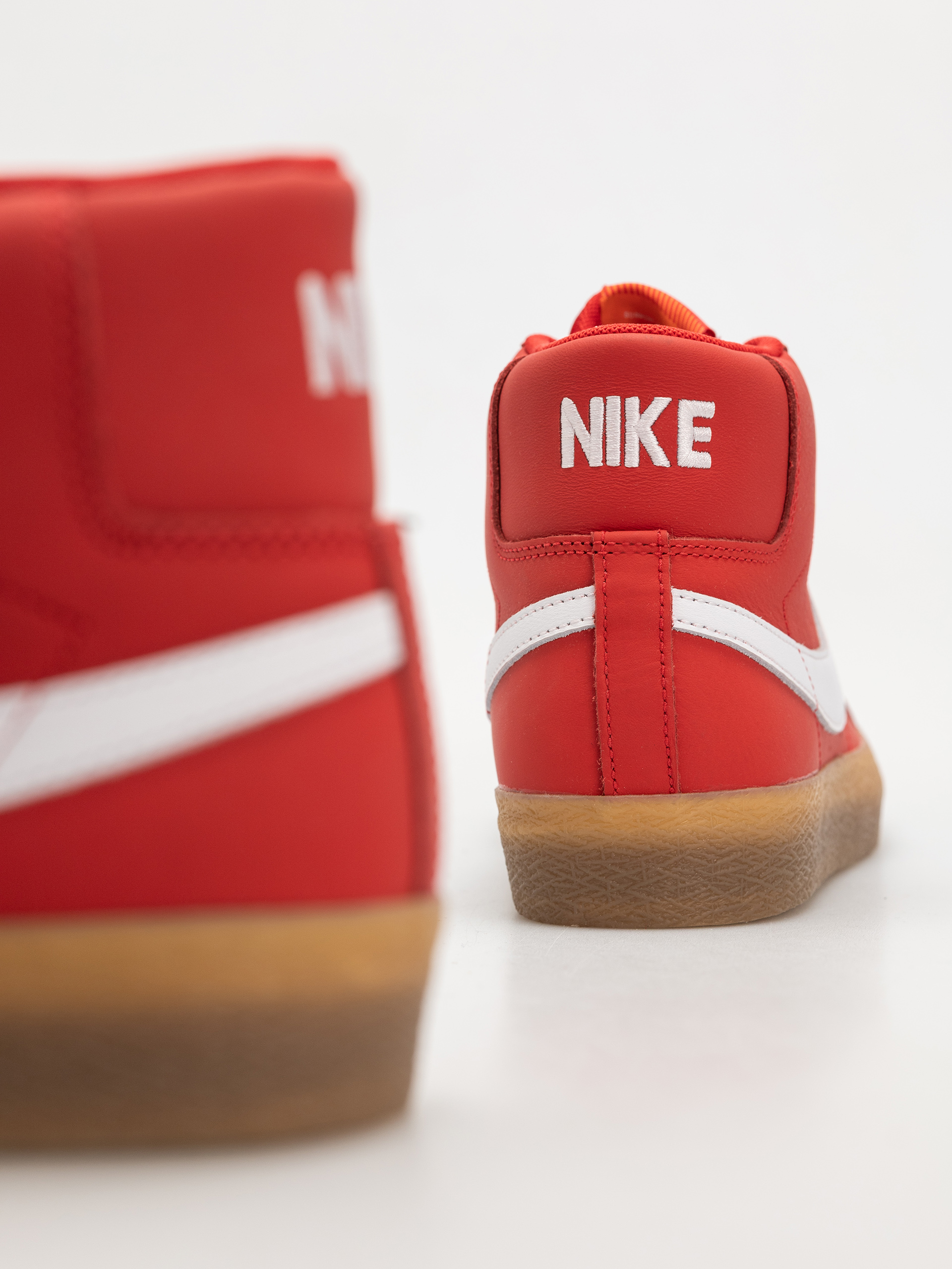 Buty Nike SB Zoom Blazer Mid (university red/white white)