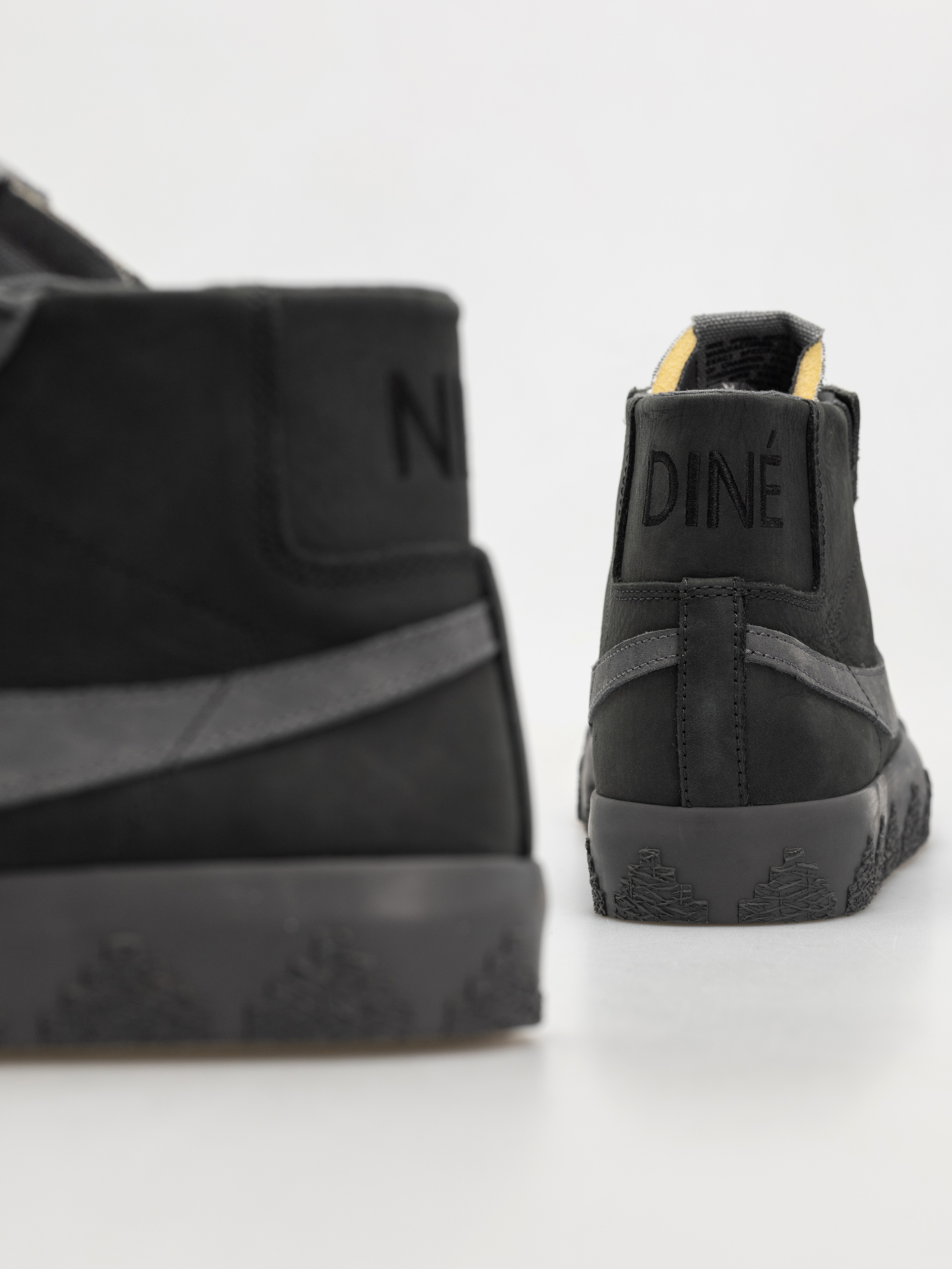 Buty Nike SB X Diorr Greenwood Zoom Blazer Mid (anthracite/dk smoke grey)