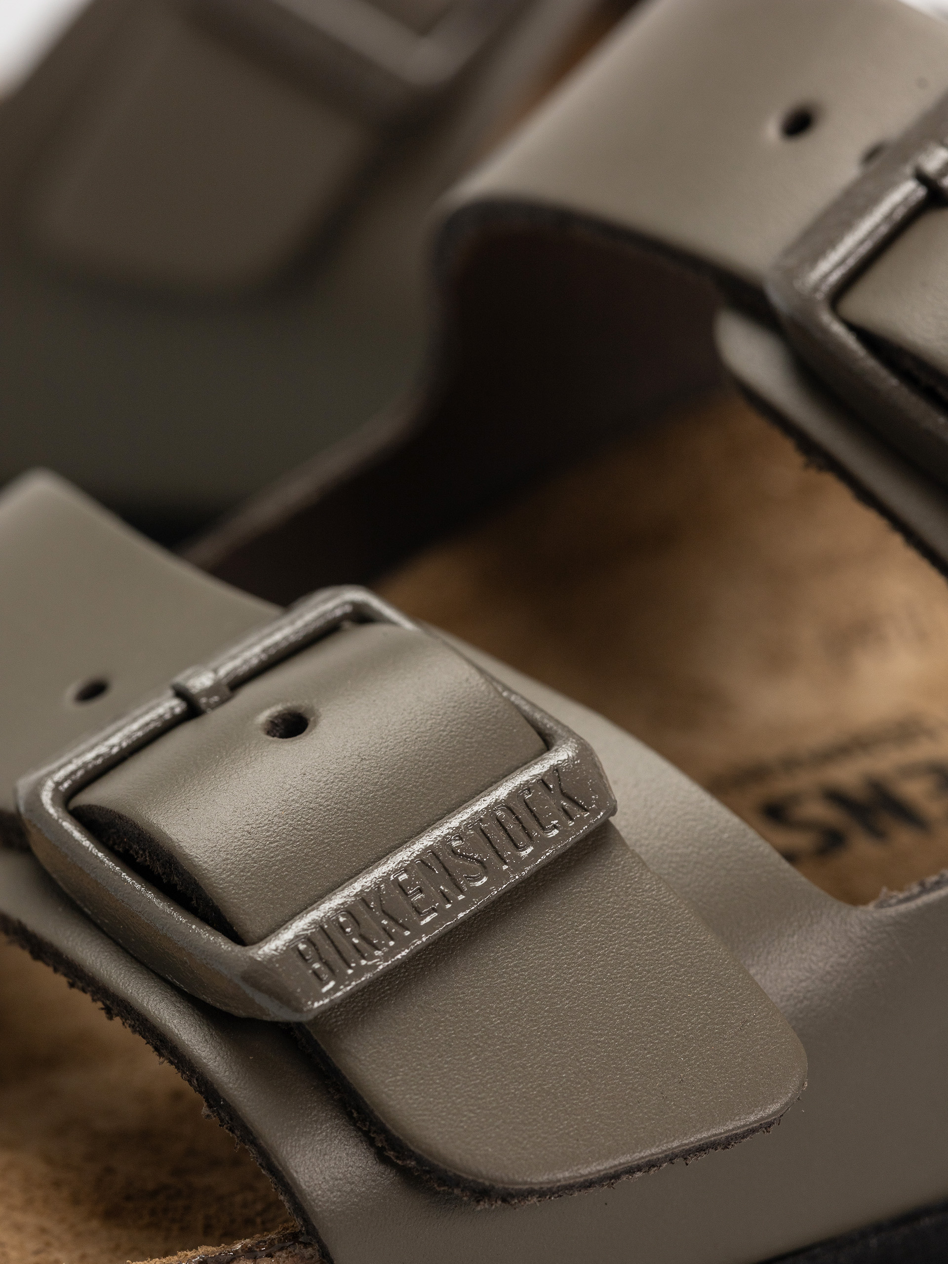 Klapki Birkenstock Arizona Natural Leather Narrow Wmn (concrete gray)