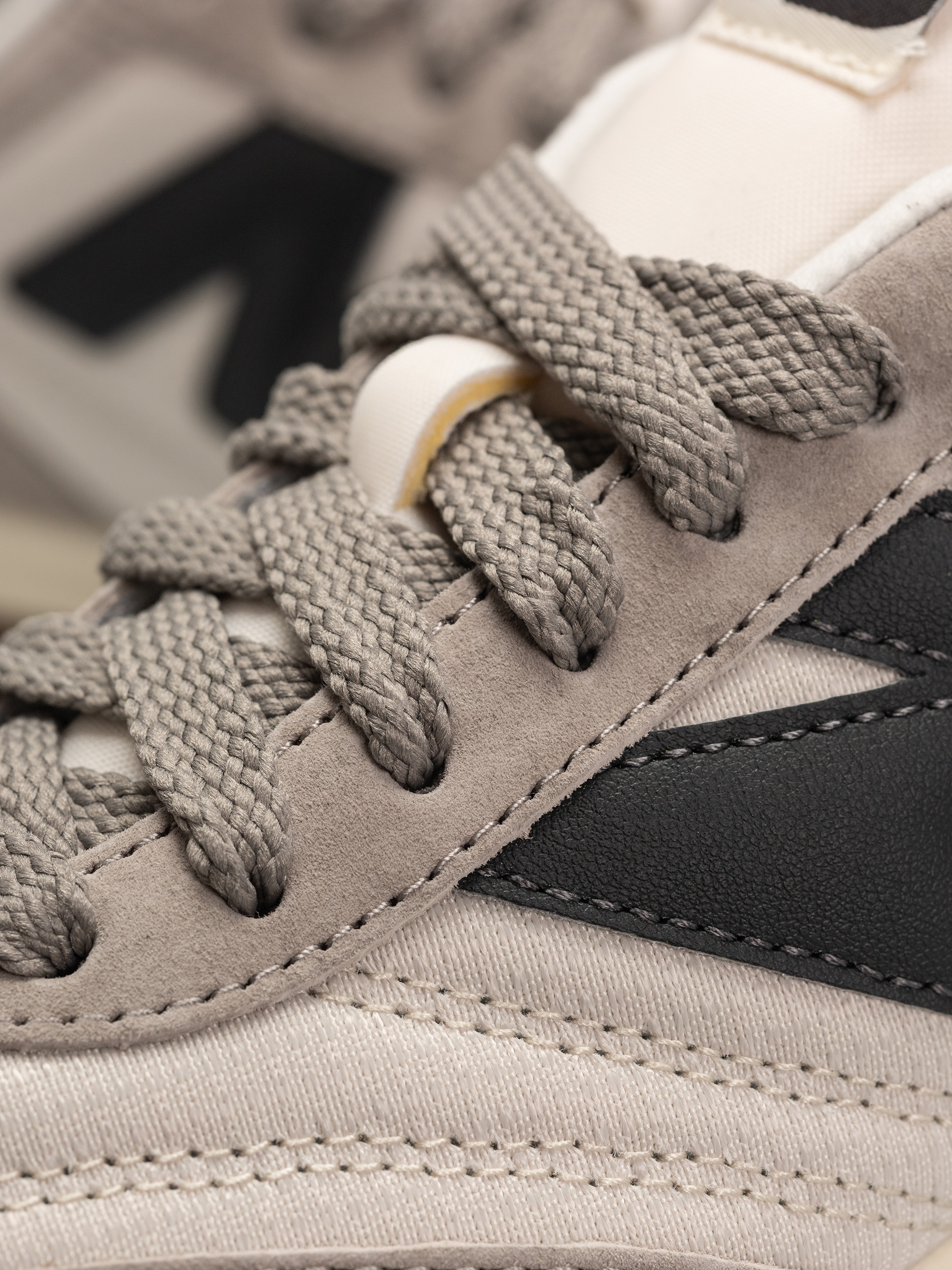 Buty New Balance RC42 (arid stone)