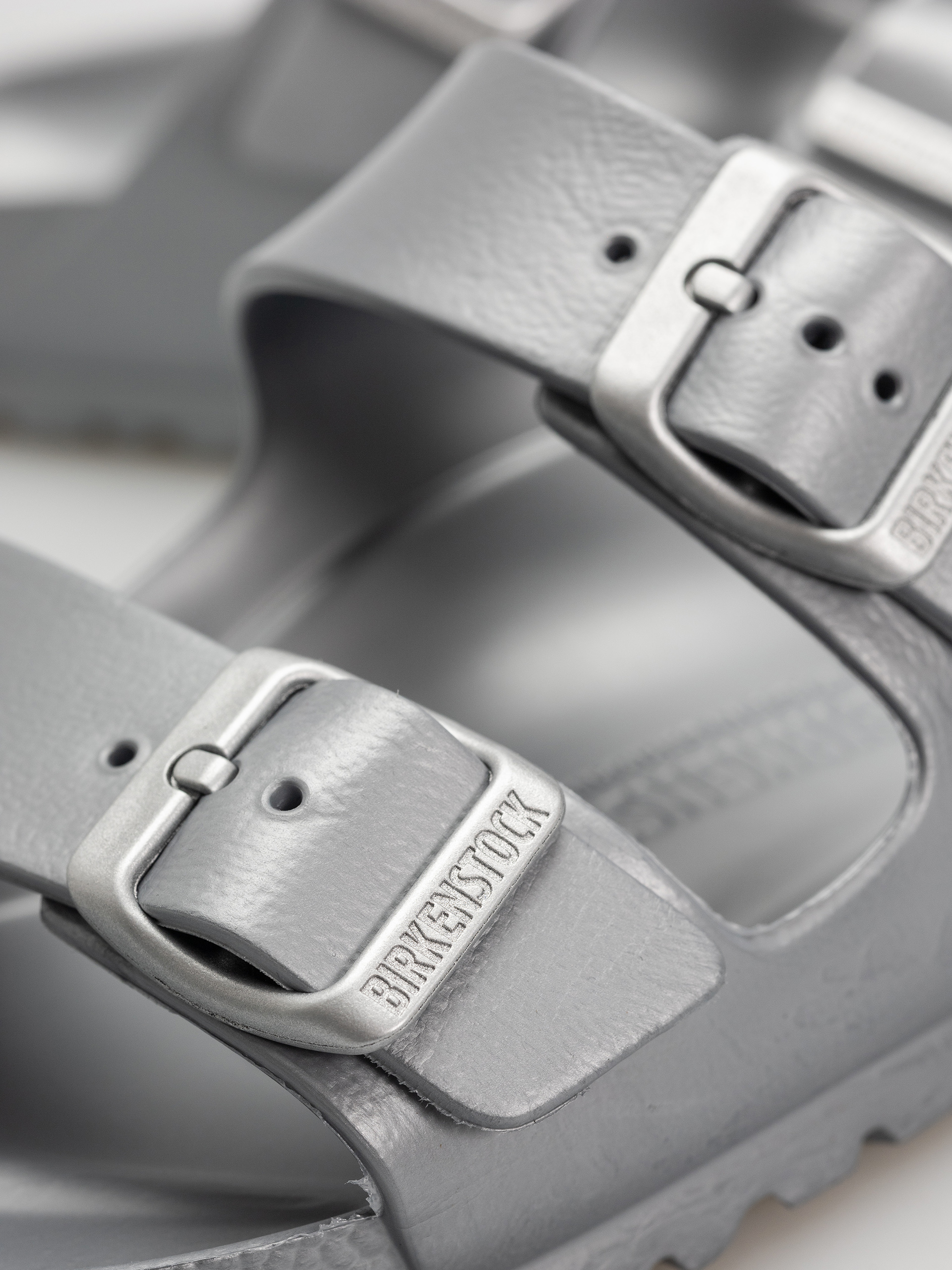 Klapki Birkenstock Arizona EVA Narrow Wmn (metallic silver)