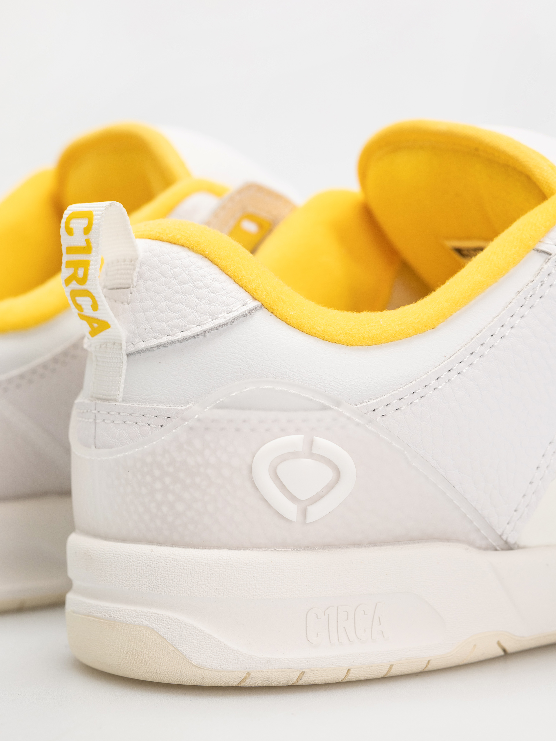 Buty Circa Tave Tt (white/jubilee gold)