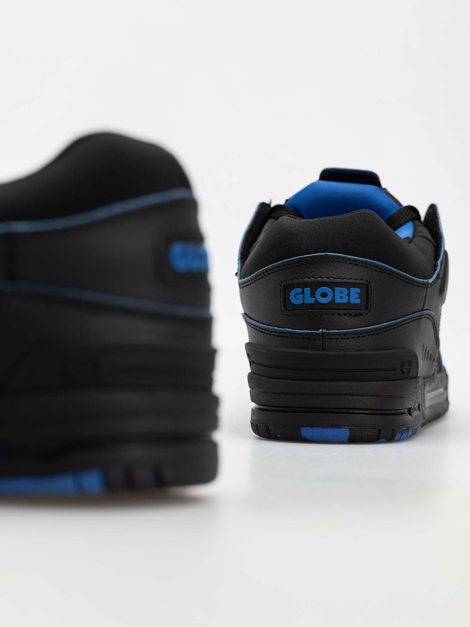 Buty Globe Fusion (black/blue/mosaic)