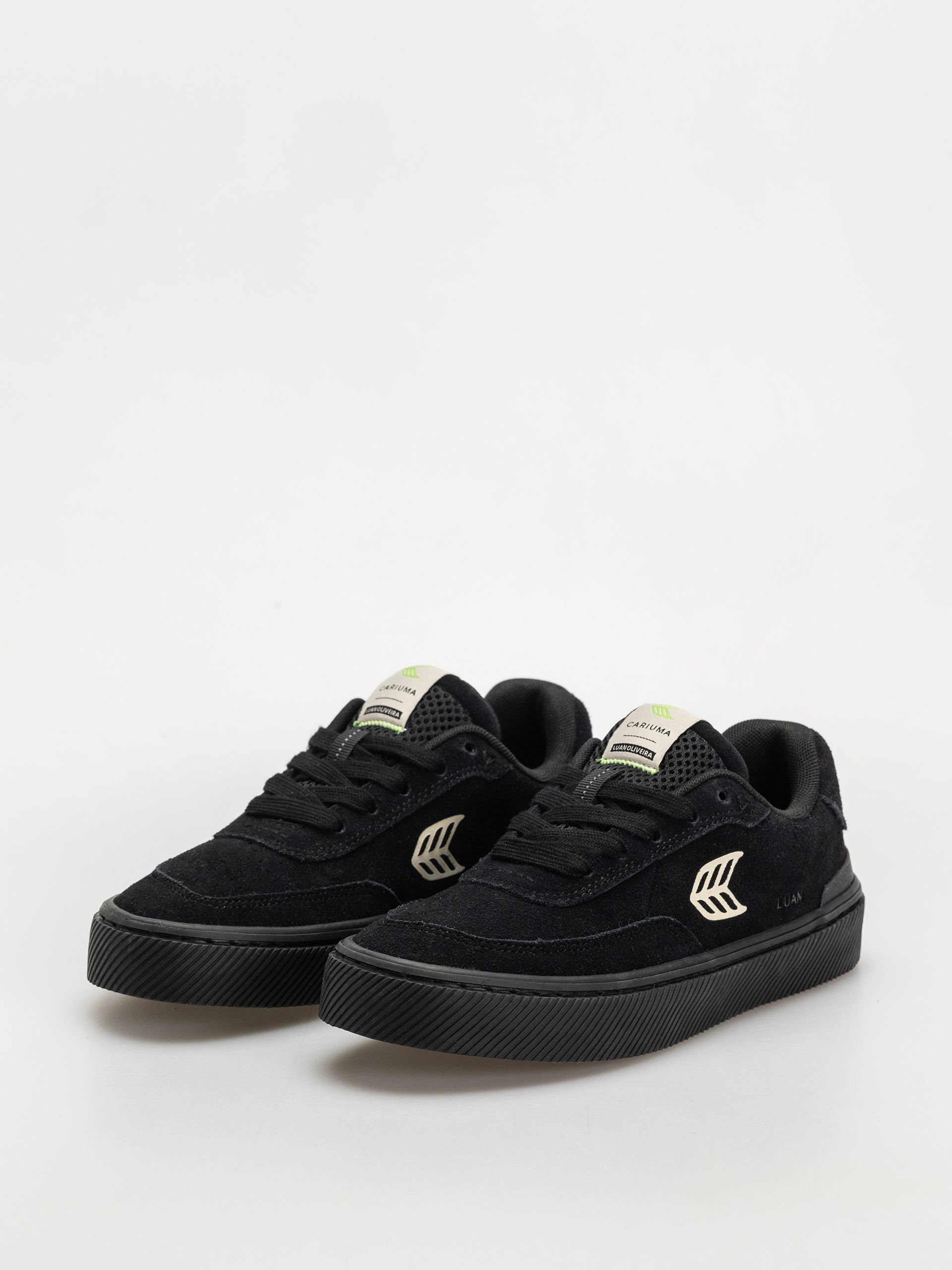 Buty Cariuma Luan Pro Wmn (all black suede ivory logo)