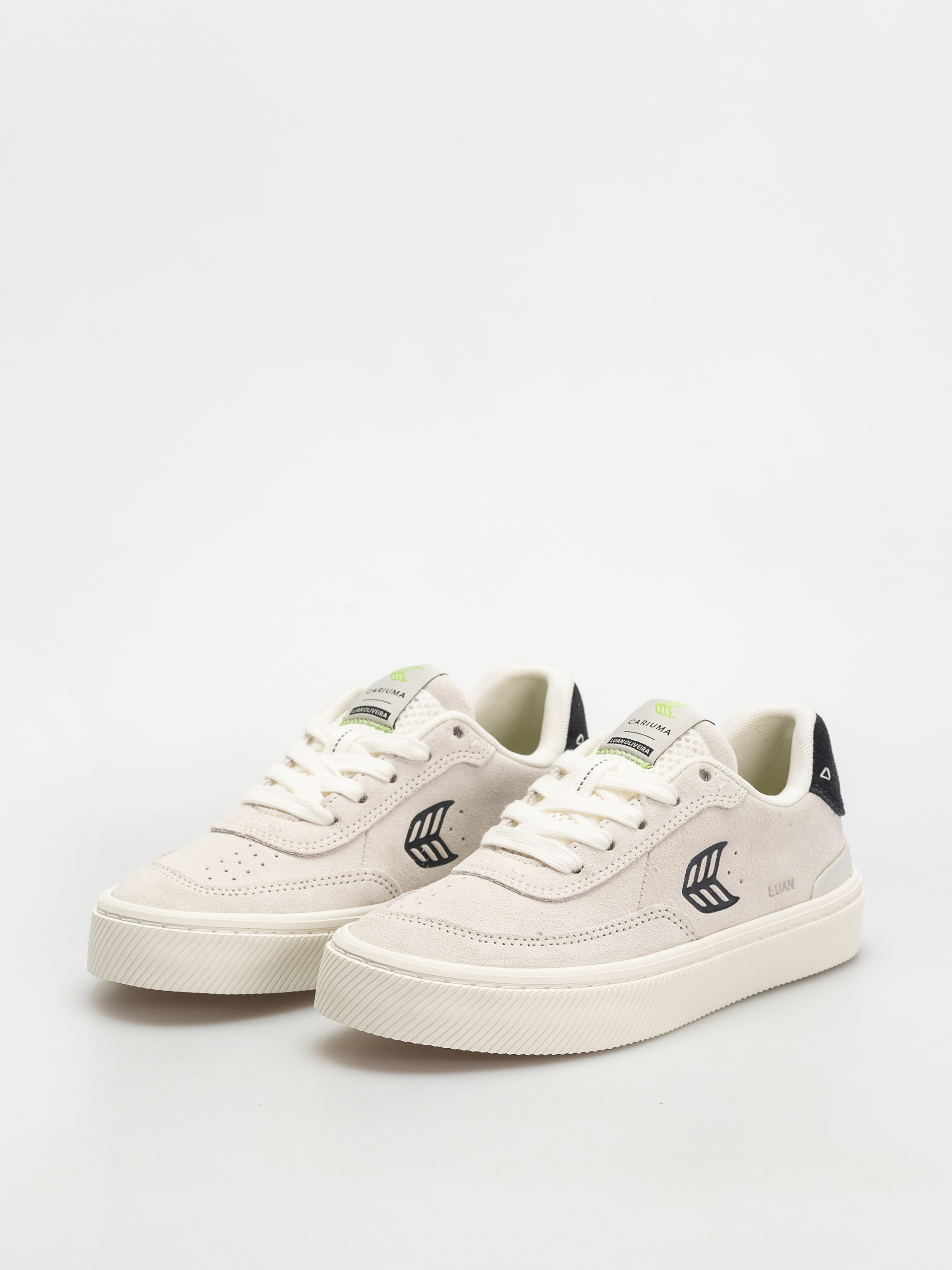 Buty Cariuma Luan Pro Wmn (smoke white suede black logo)