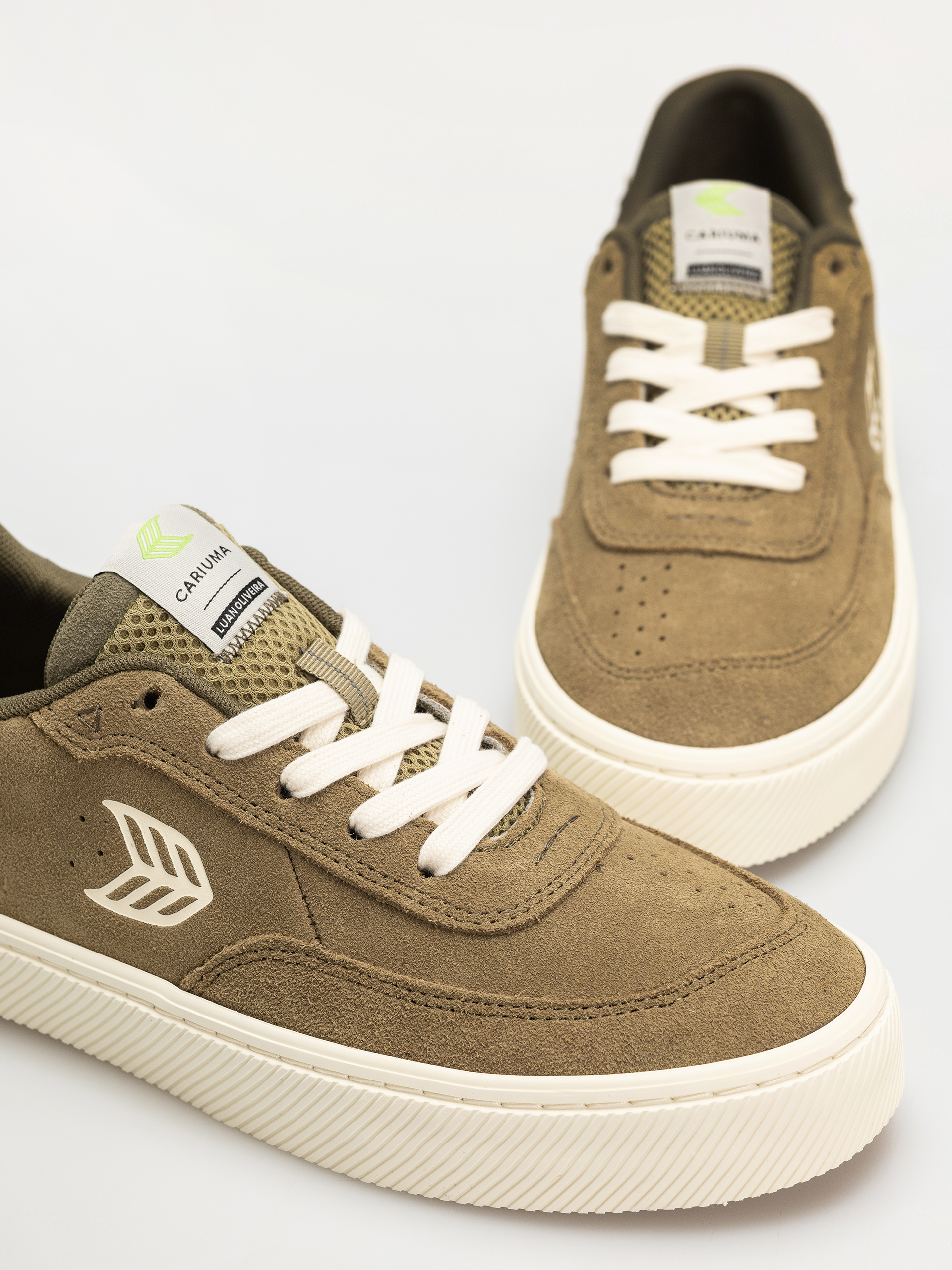 Buty Cariuma Luan Pro Wmn (olive green suede ivory logo burnt olive)