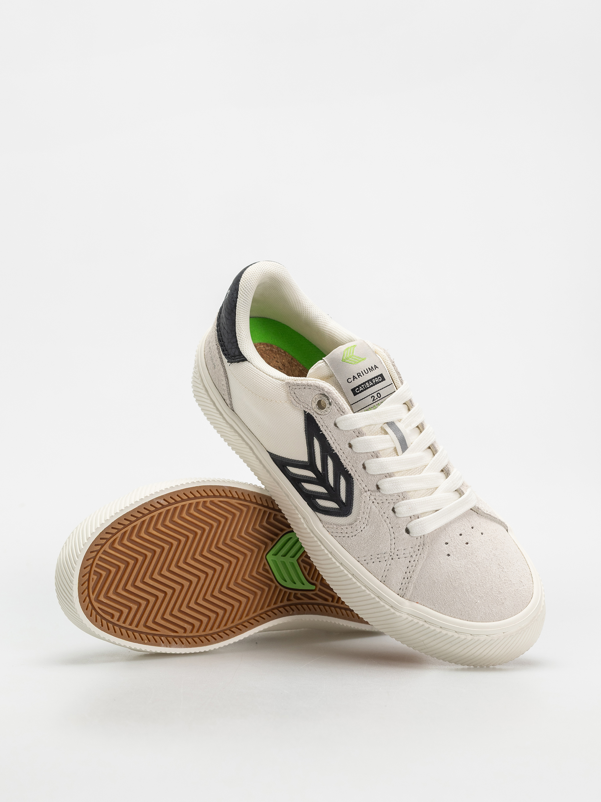 Buty Cariuma Catiba Pro 2.0 Wmn (smoke white suede off white cordura black logo)