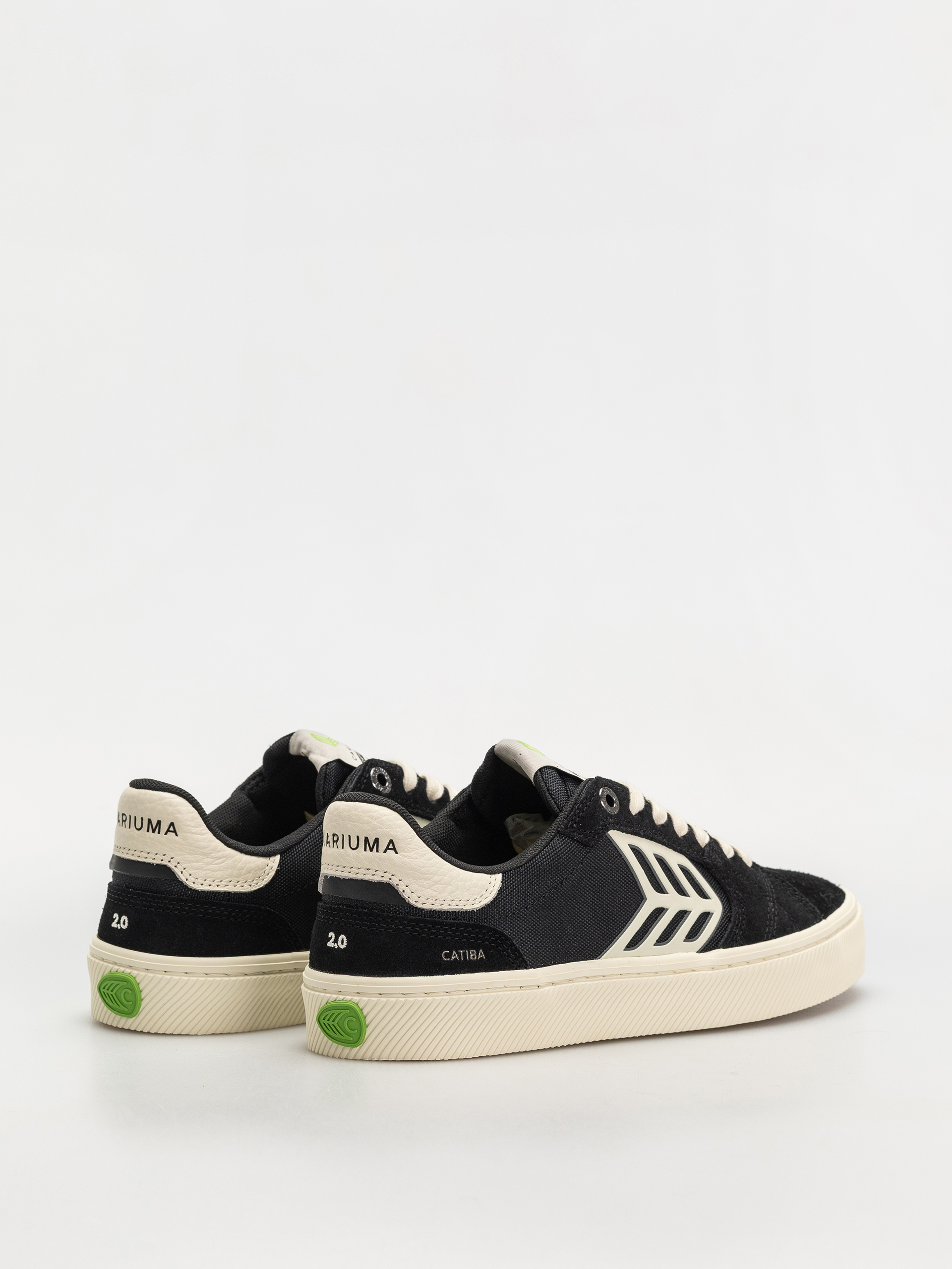 Buty Cariuma Catiba Pro 2.0 (black suede and cordura ivory logo)