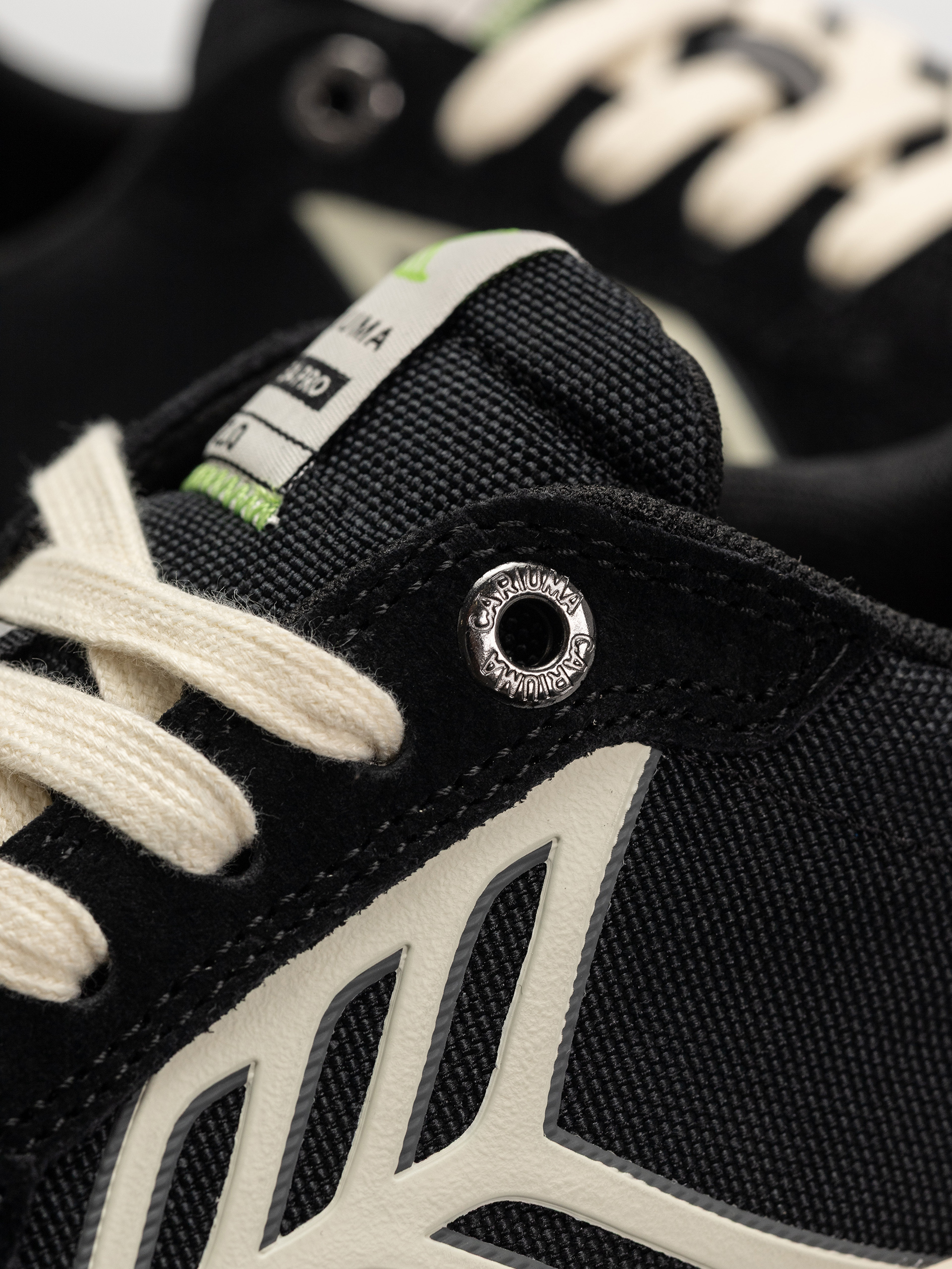 Buty Cariuma Catiba Pro 2.0 (black suede and cordura ivory logo)