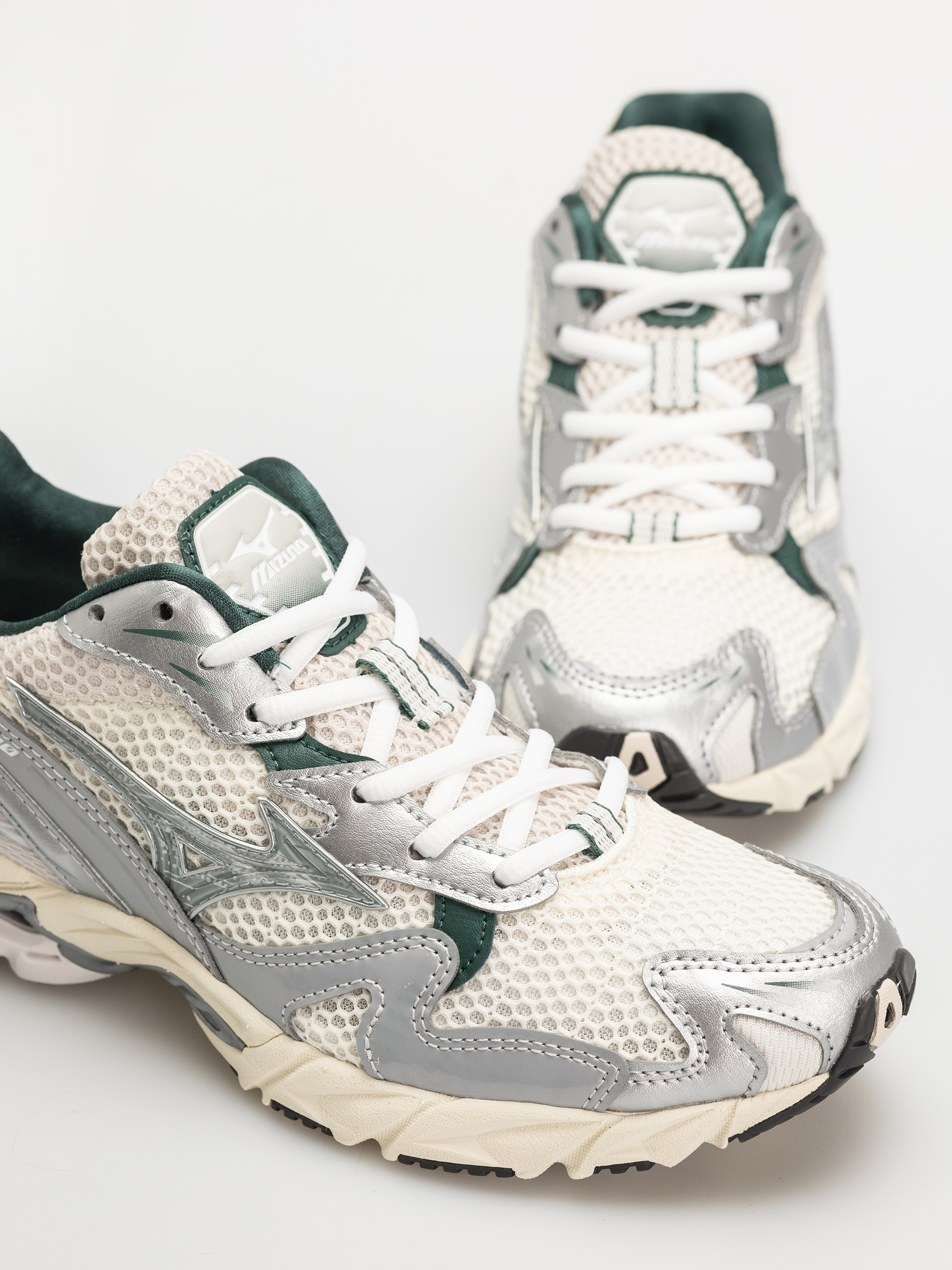 Buty Mizuno Wave Rider 10 (snow white/slate/bistro green)