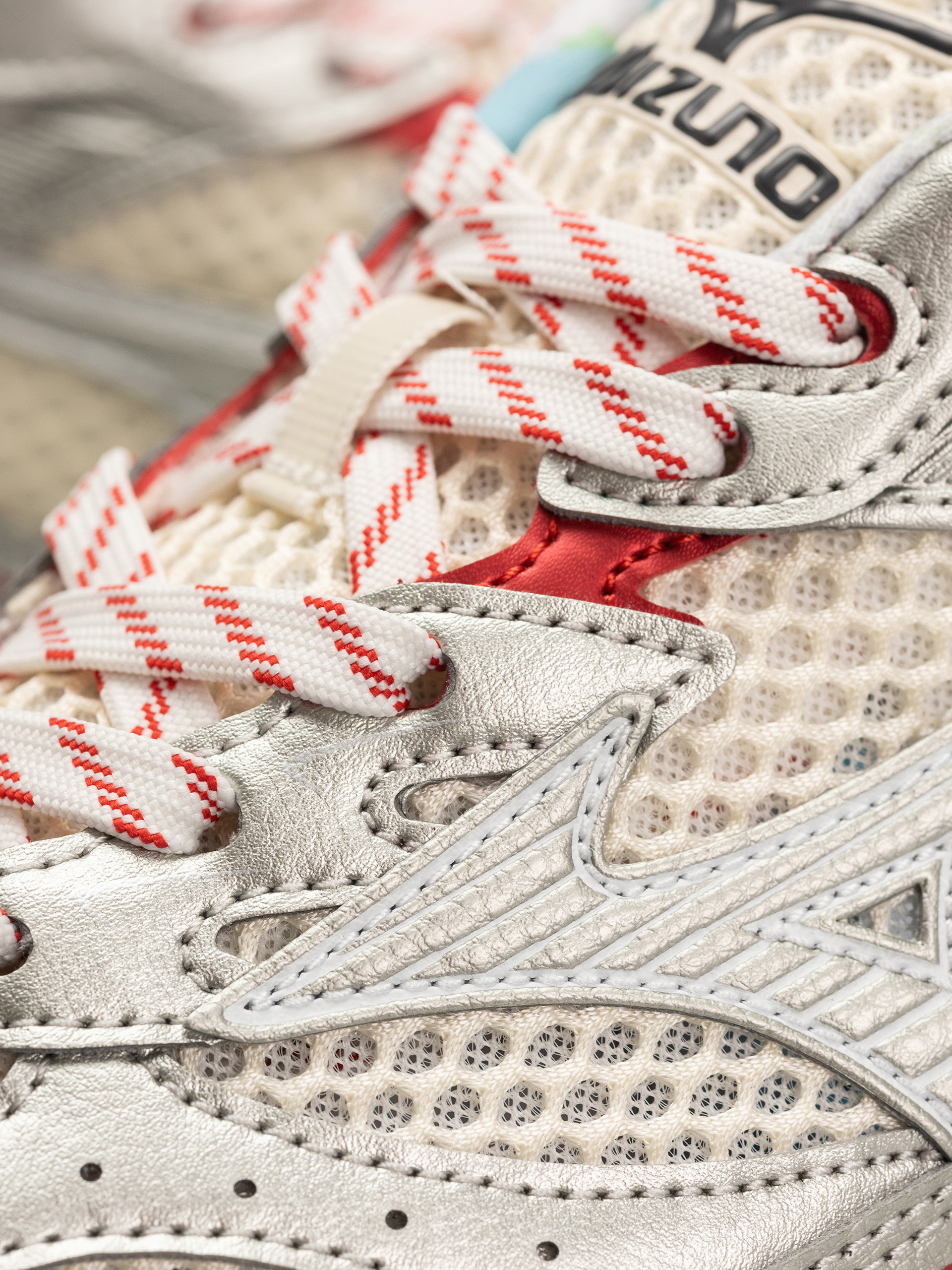 Buty Mizuno MXR (pristine/high risk red/blue pace)