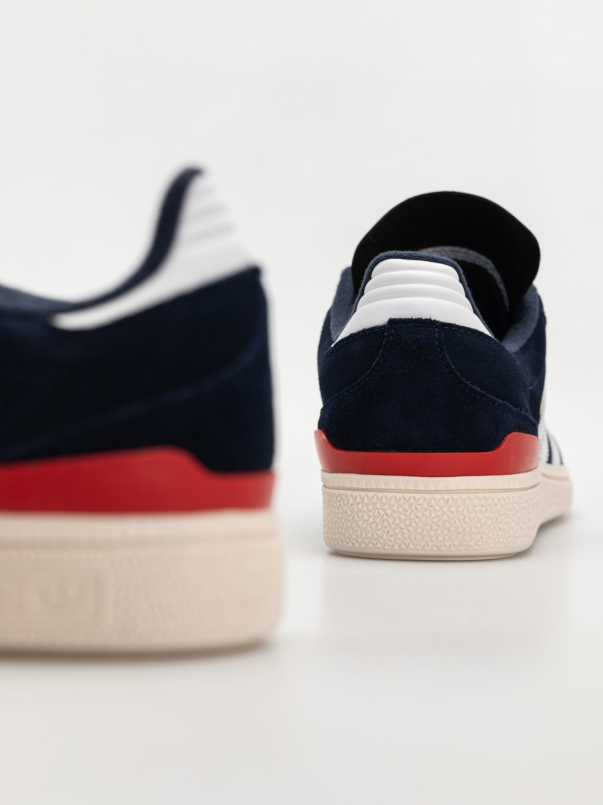 Buty adidas Busenitz (conavy/ftwwht/betsca)