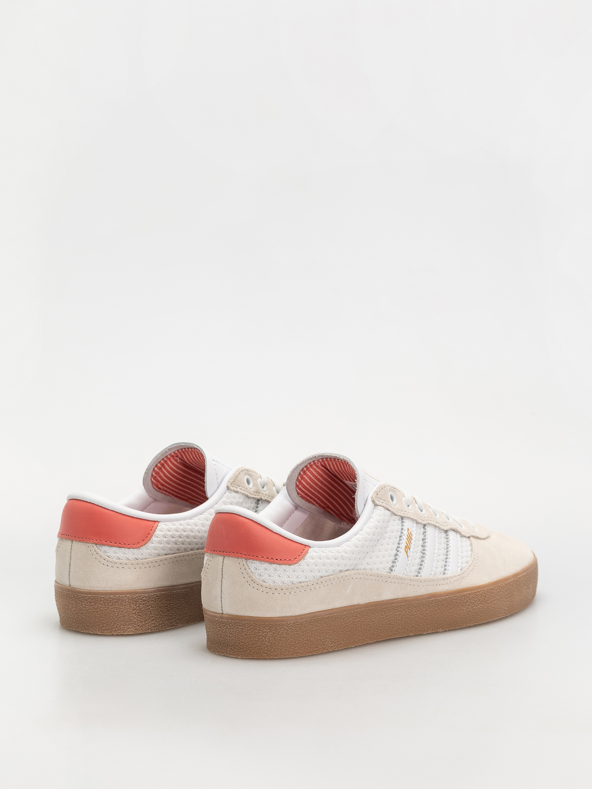 Buty adidas Puig Indoor (wonwhi/ftwwht/gum4)