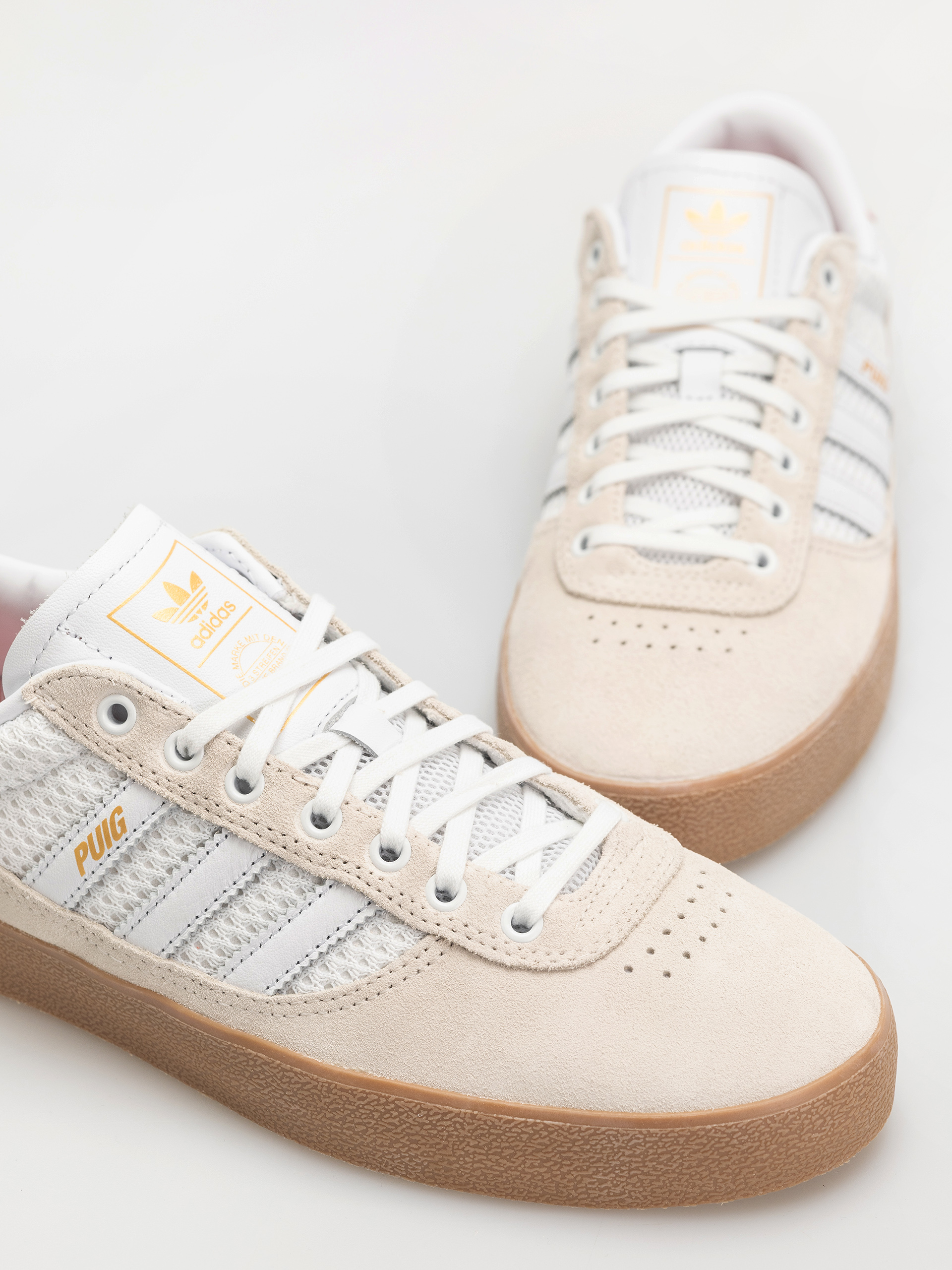 Buty adidas Puig Indoor (wonwhi/ftwwht/gum4)