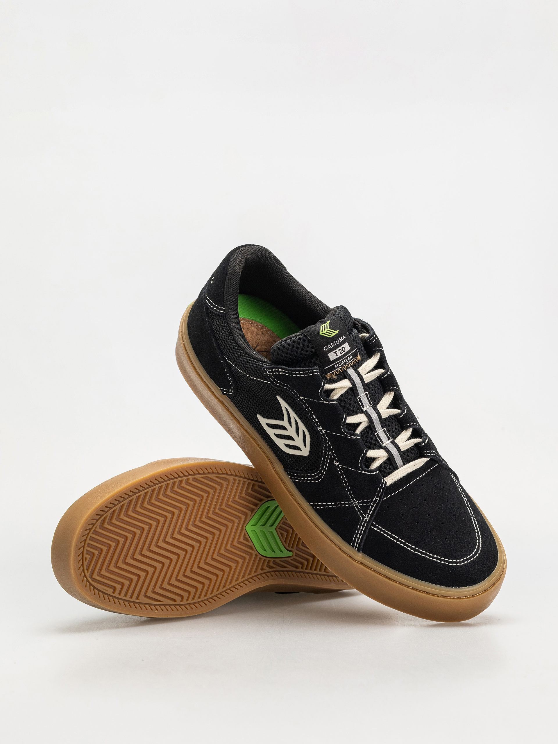 Buty Cariuma T20 Pro (gum black suede and mesh ivory logo contrast thread)