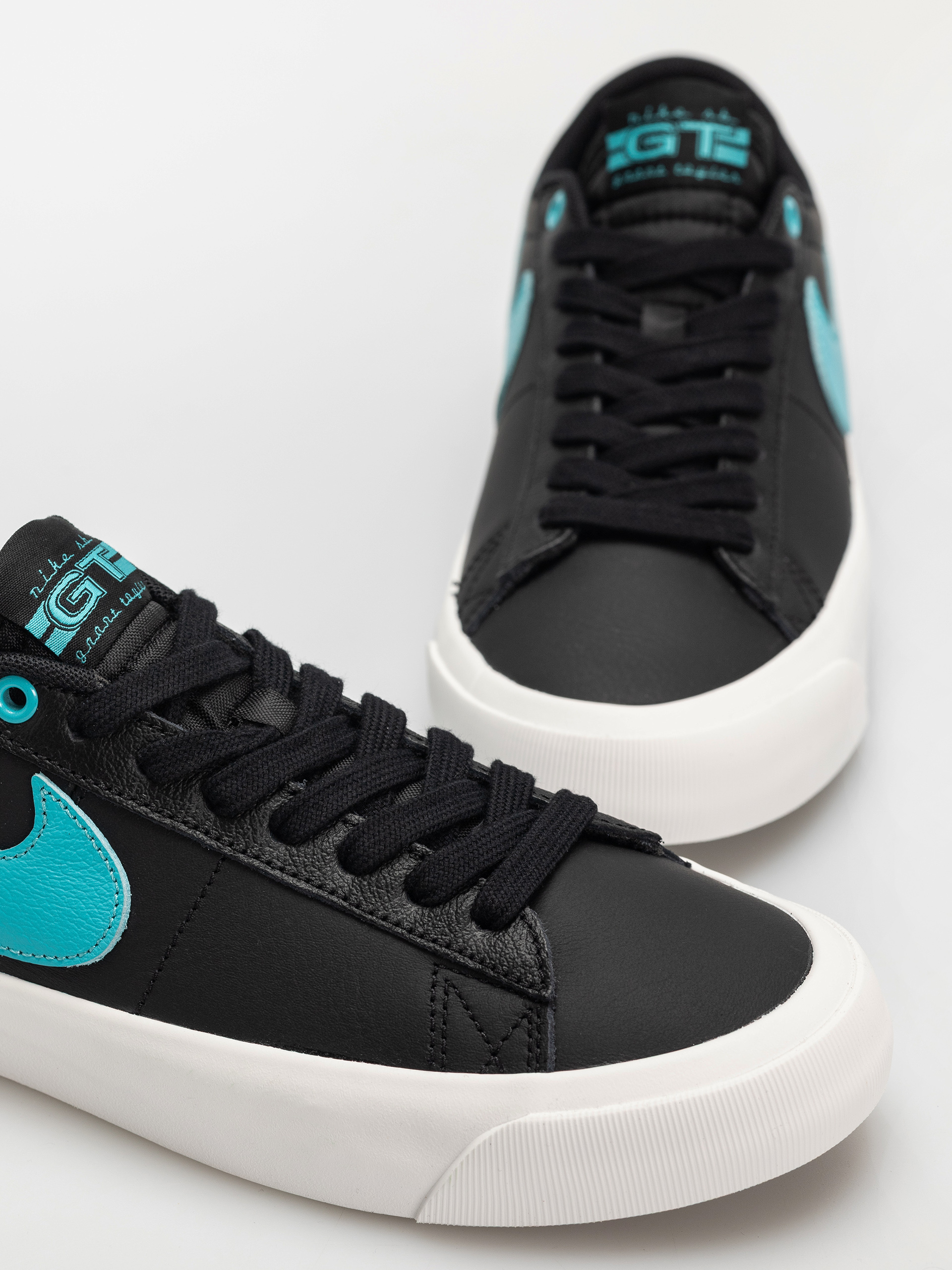 Buty Nike SB Blazer Low Pro Gt (black/dusty cactus black summit white)