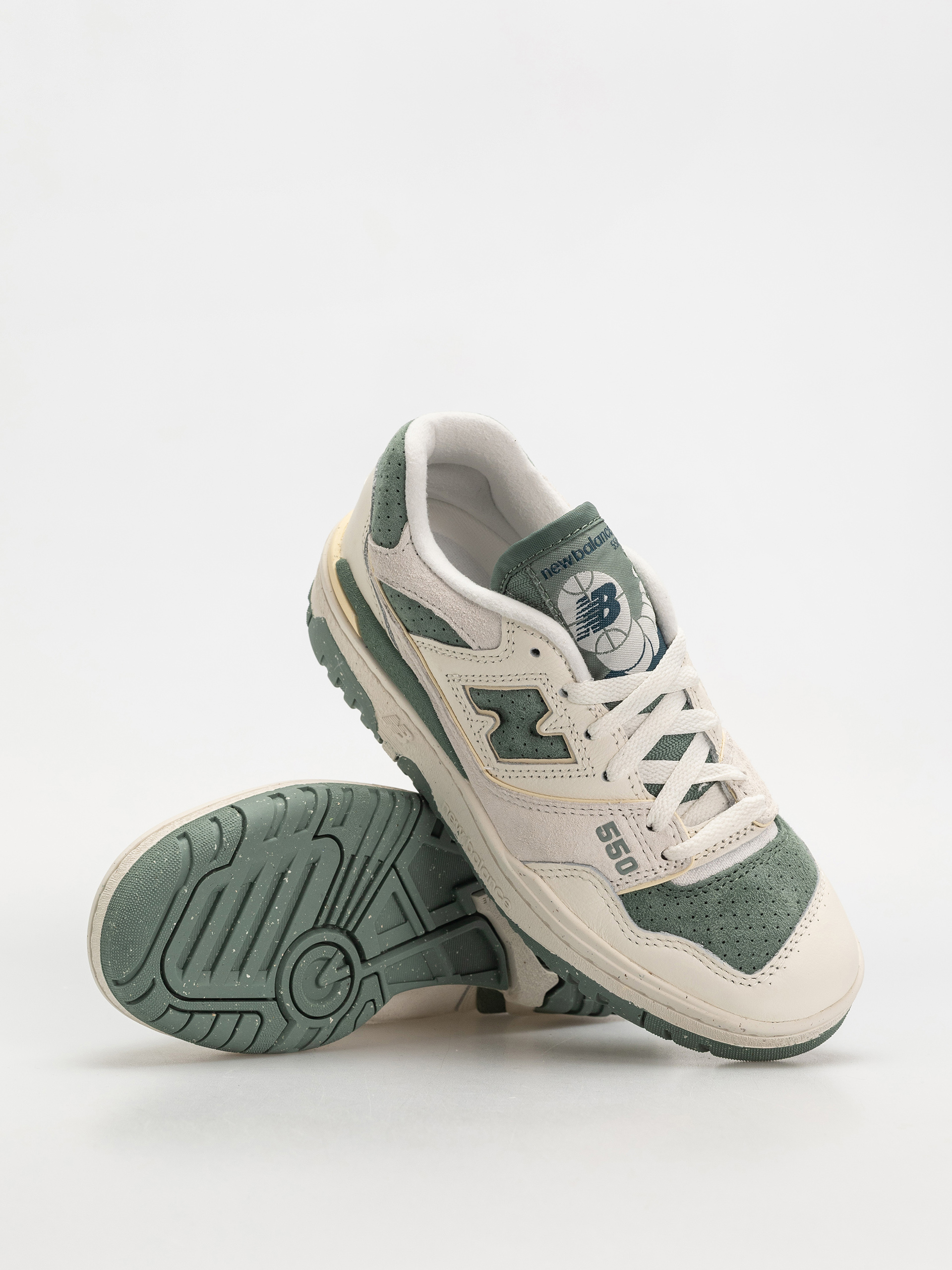 Buty New Balance 550 Wmn (sea salt)