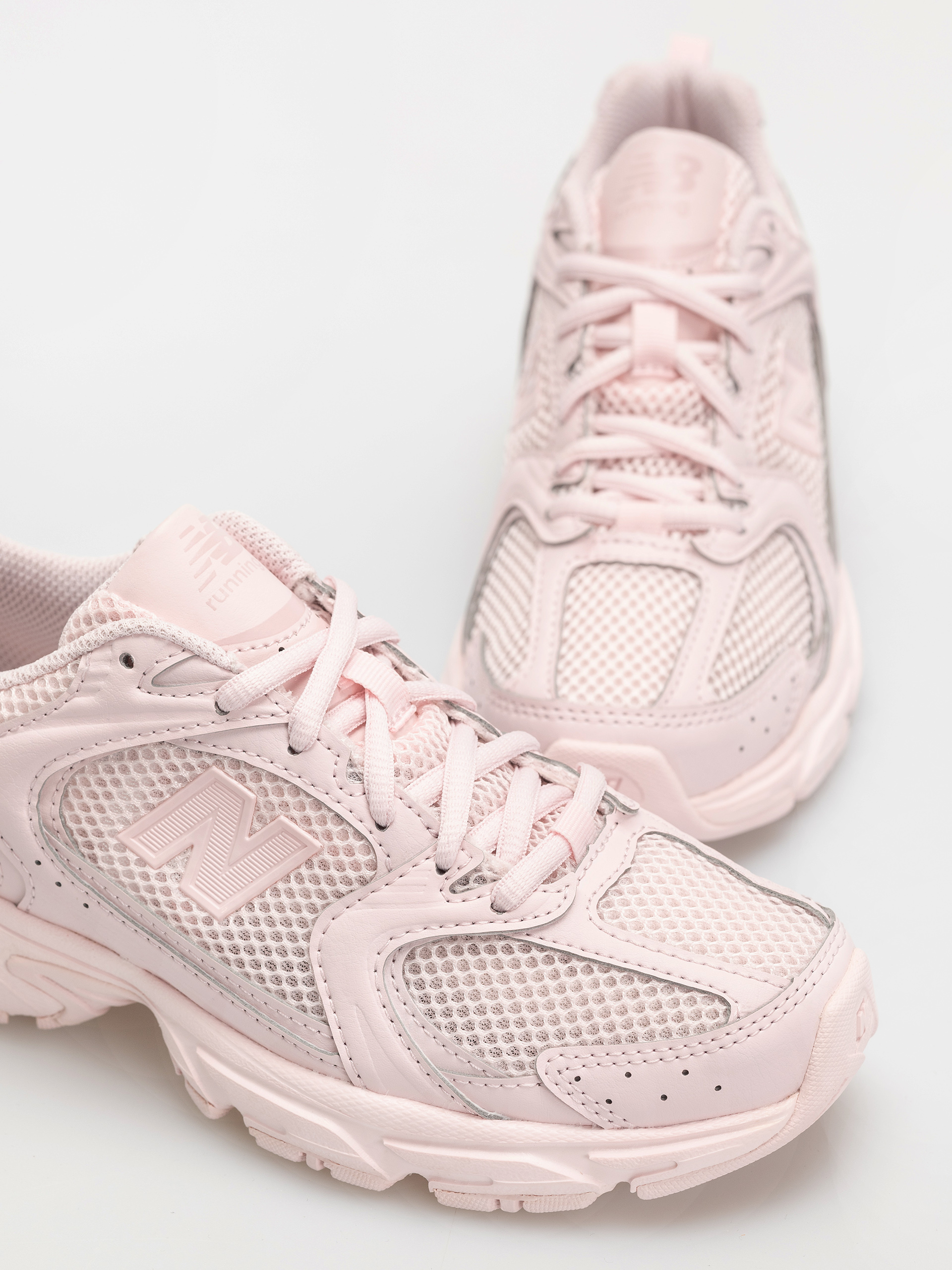 Buty New Balance 530 (rose sugar)