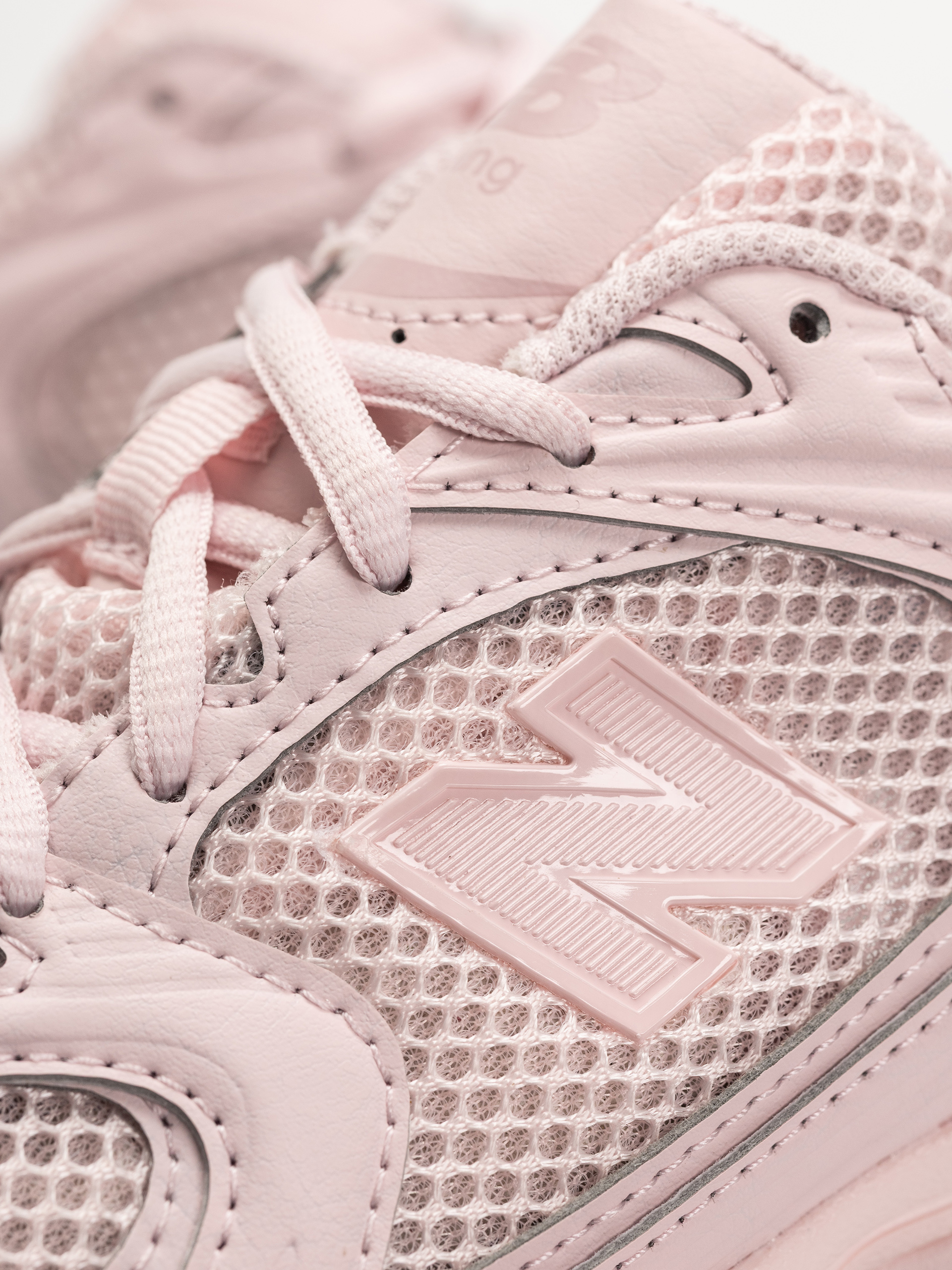 Buty New Balance 530 (rose sugar)