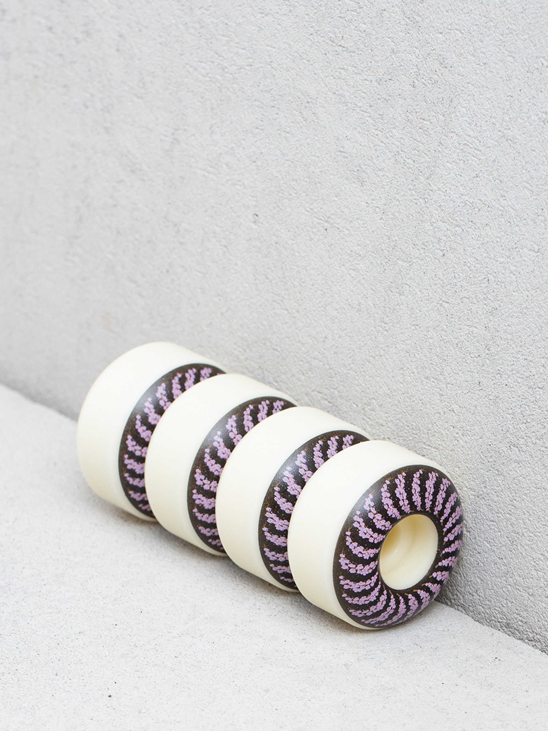 Kółka Spitfire F4 99D Yuto Cherry Blossom Classics (natural)