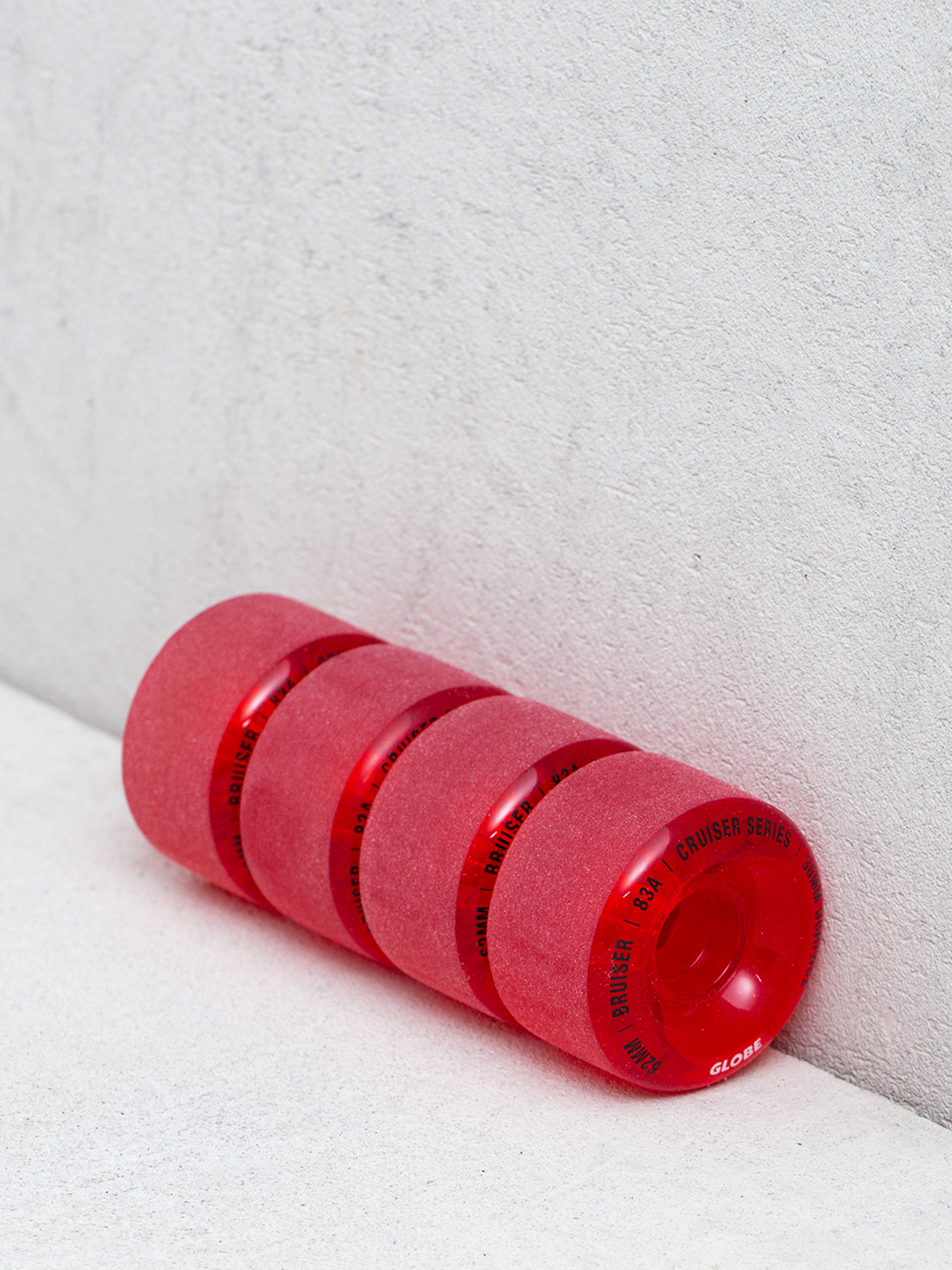 Kółka Globe Bruiser (clear red)