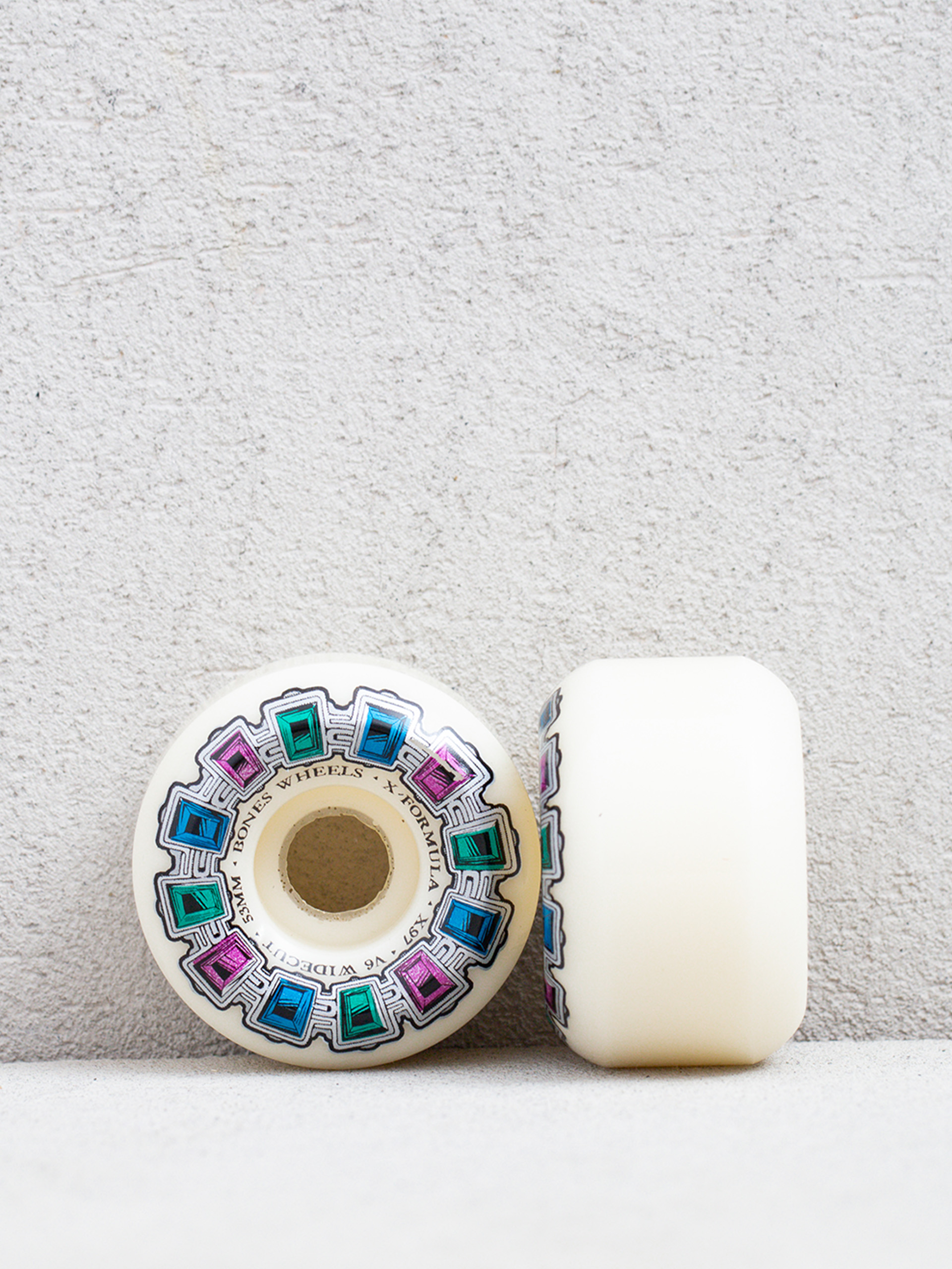 Kółka Bones X Formula Dial Of Destiny V6 Widecut 97A (natural/multi)